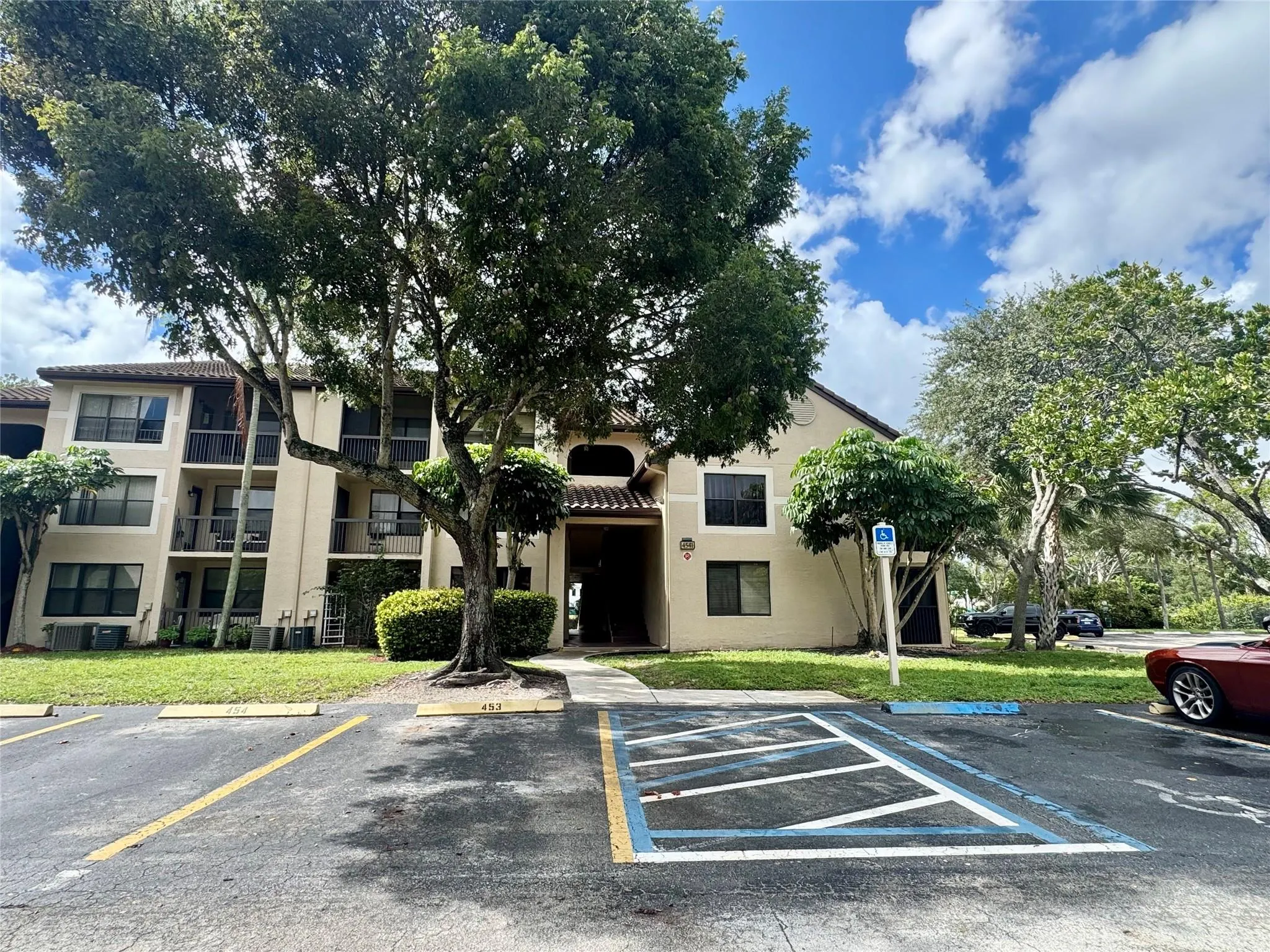 4541 W Mcnab Rd, #29