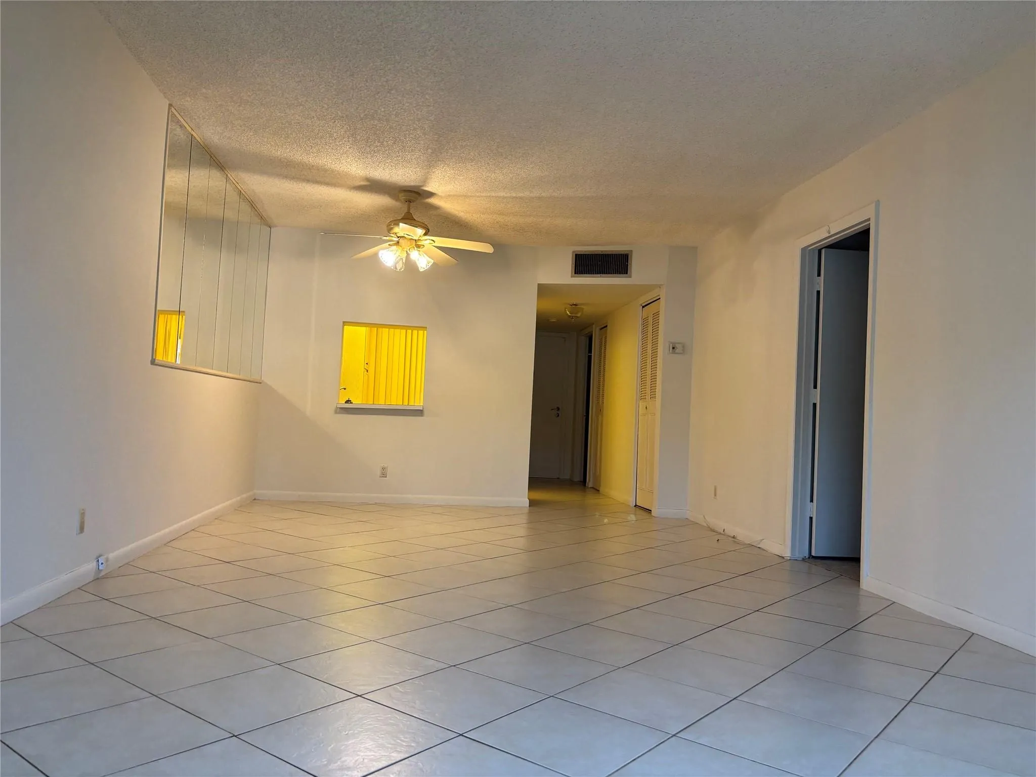 860 SE 6th Ave, #303