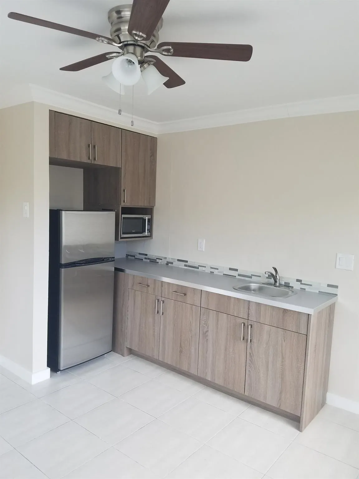 1223 NE 18th Ave