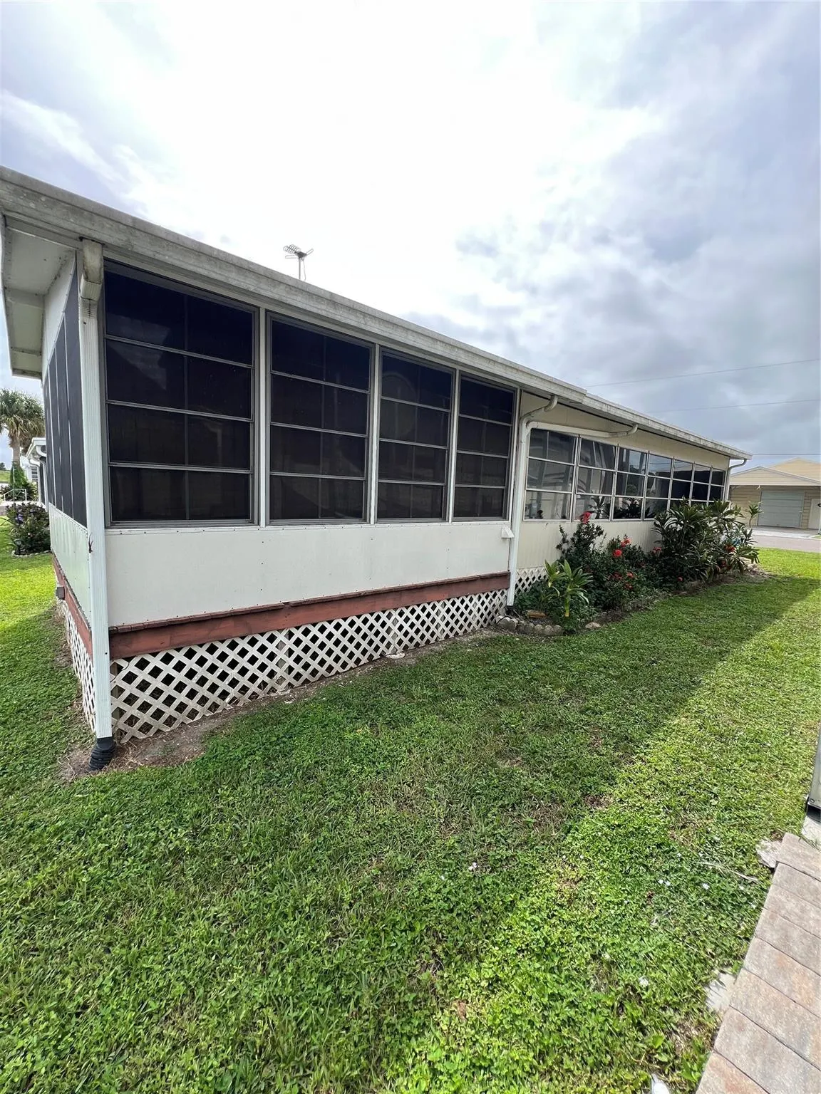 10 Shell Rd