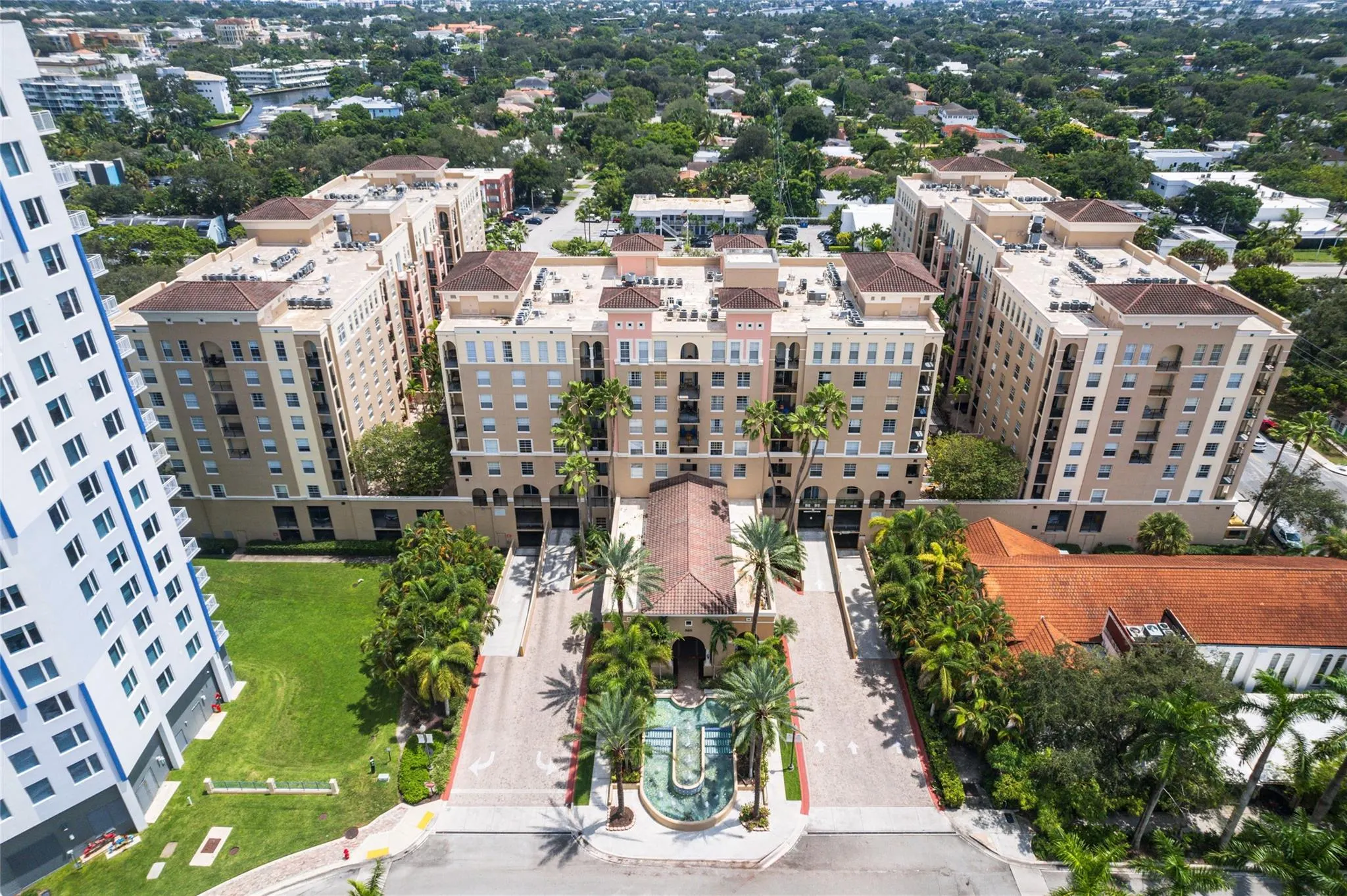 520 SE 5th Ave, #2207