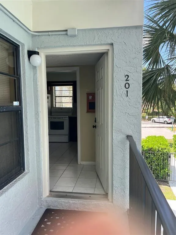 445 SE 21st Ave, #201
