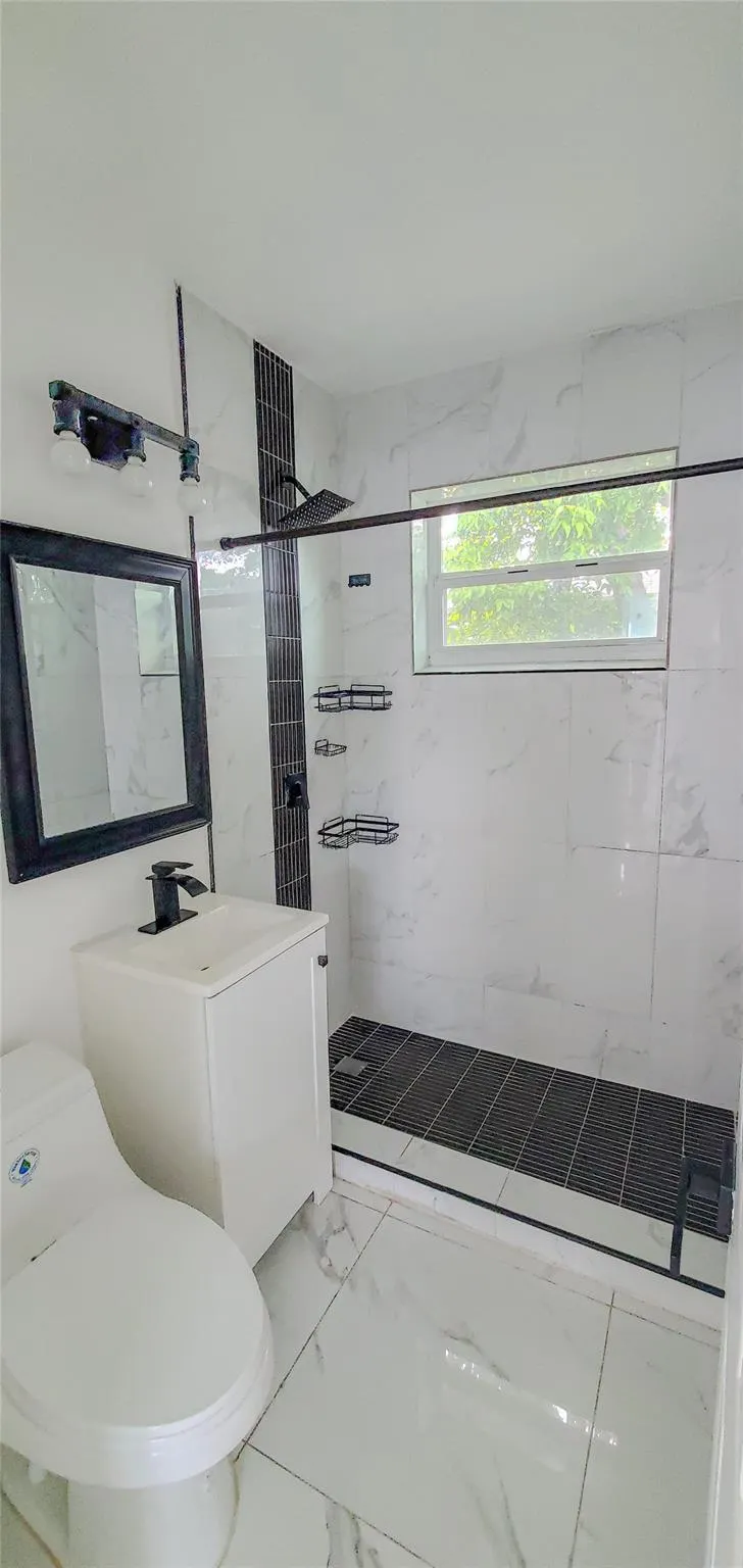 1390-1392 NW 29th Ter