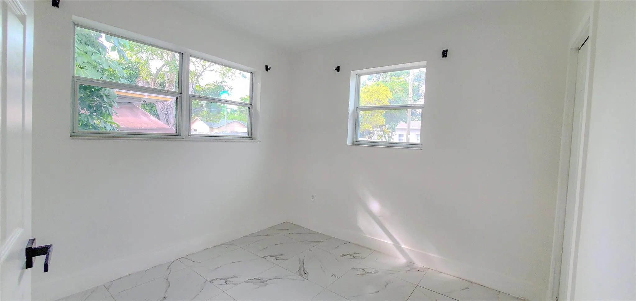 1390-1392 NW 29th Ter