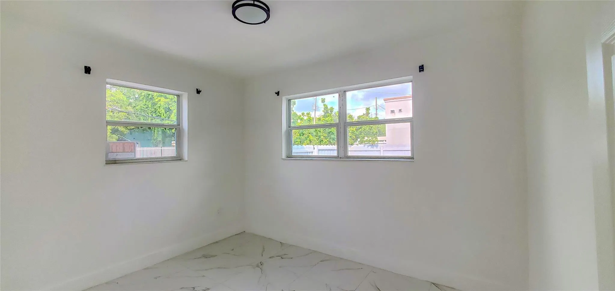 1390-1392 NW 29th Ter