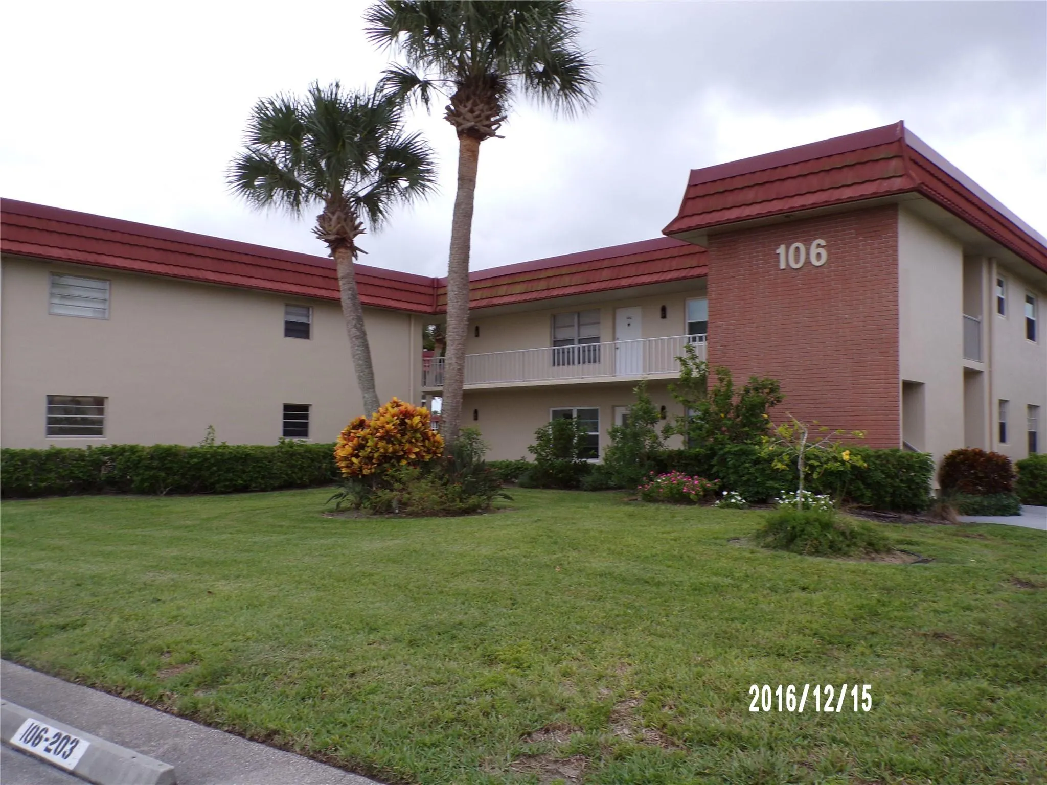 106 Spring Lake Ct, #104