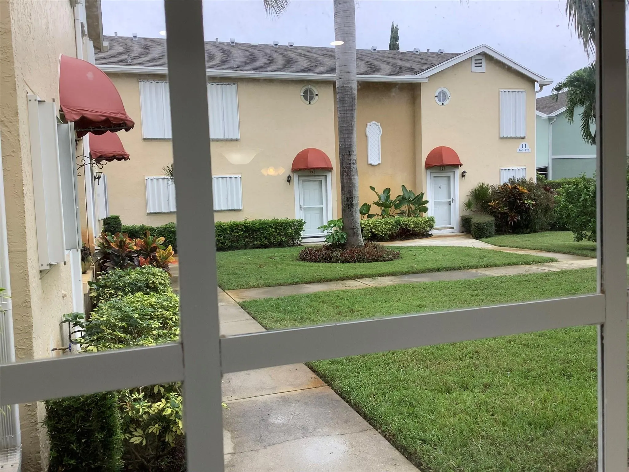 369 Waterside Dr