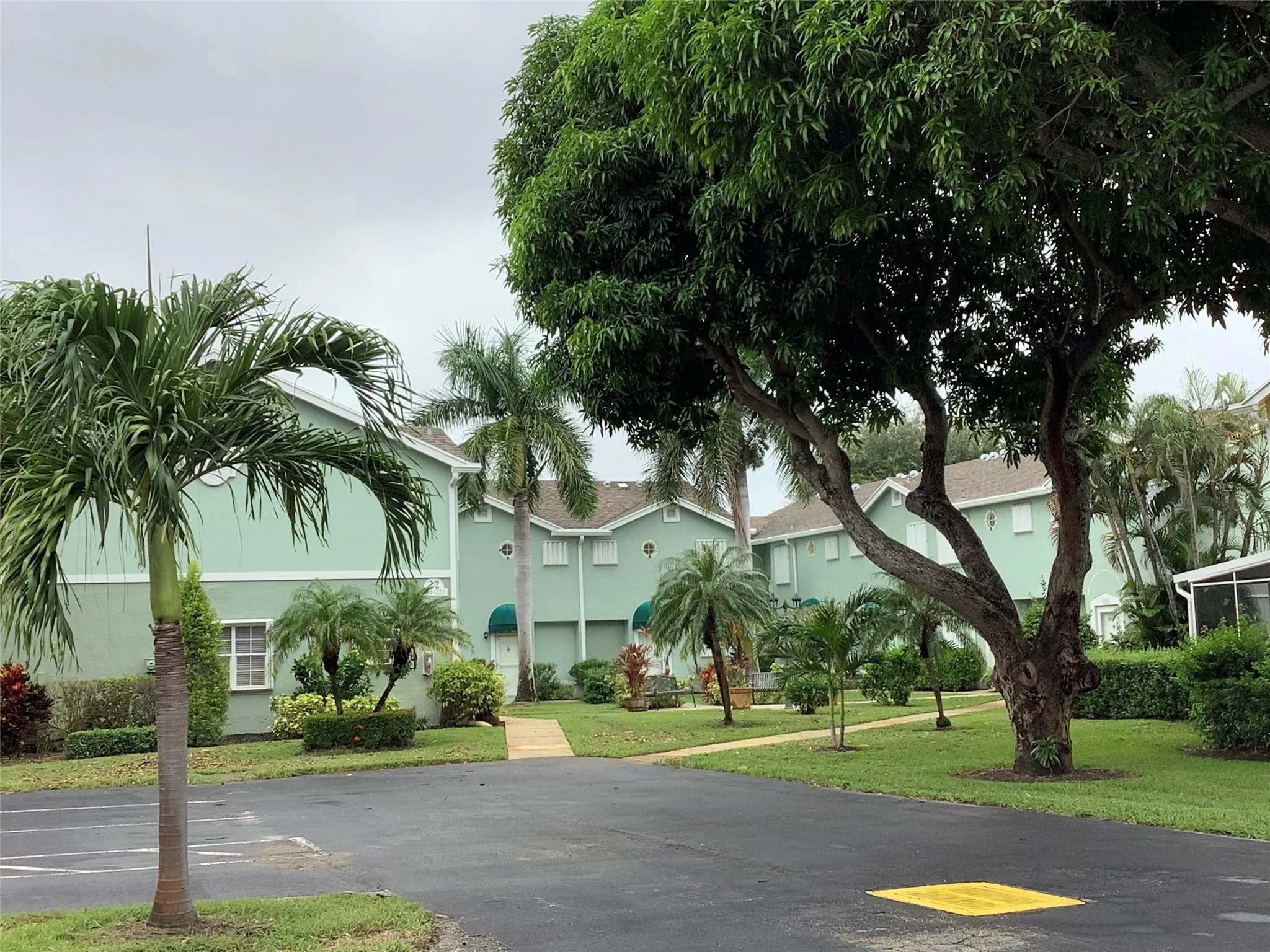 369 Waterside Dr