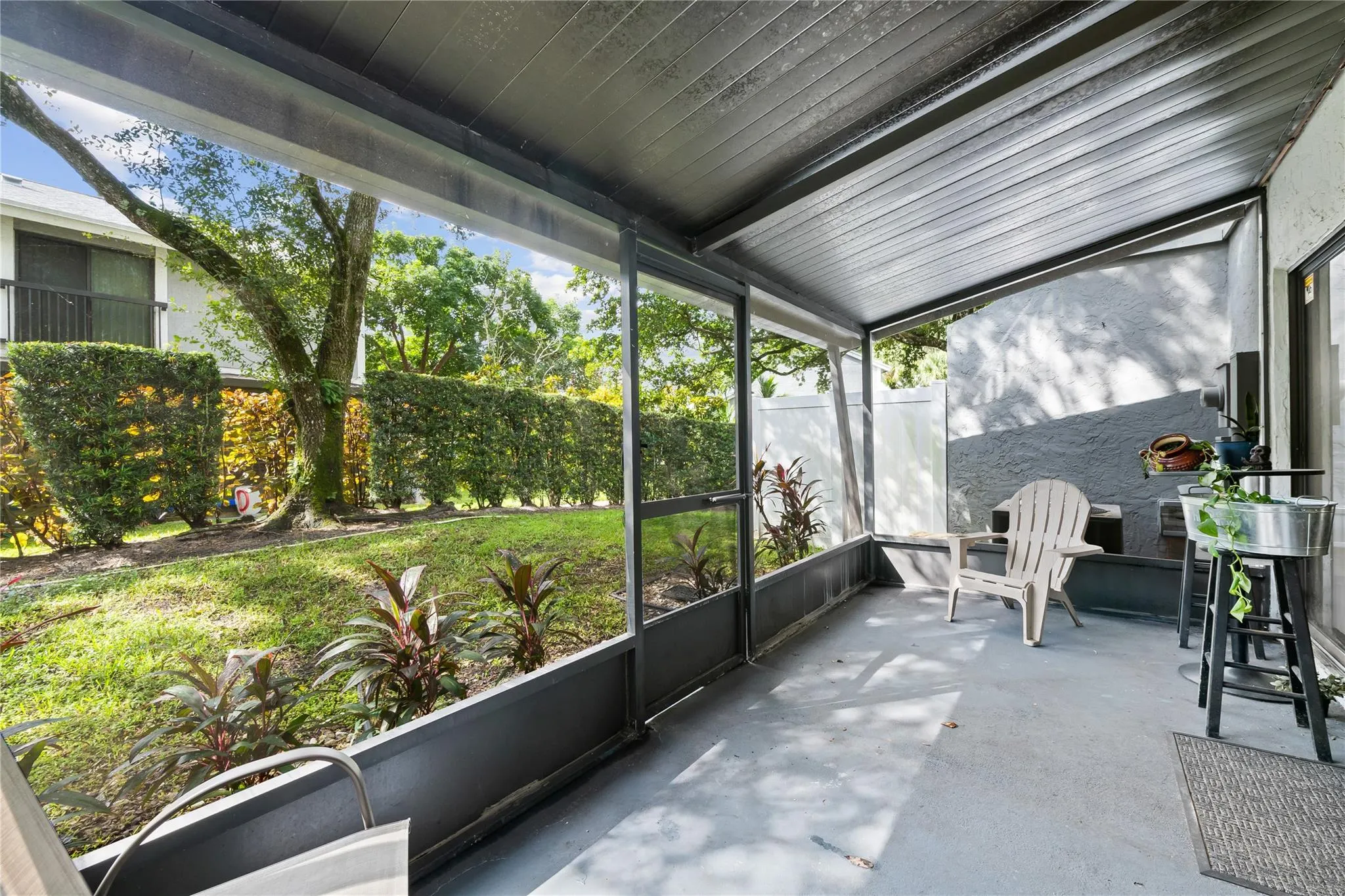 2739 NW 42nd Ave