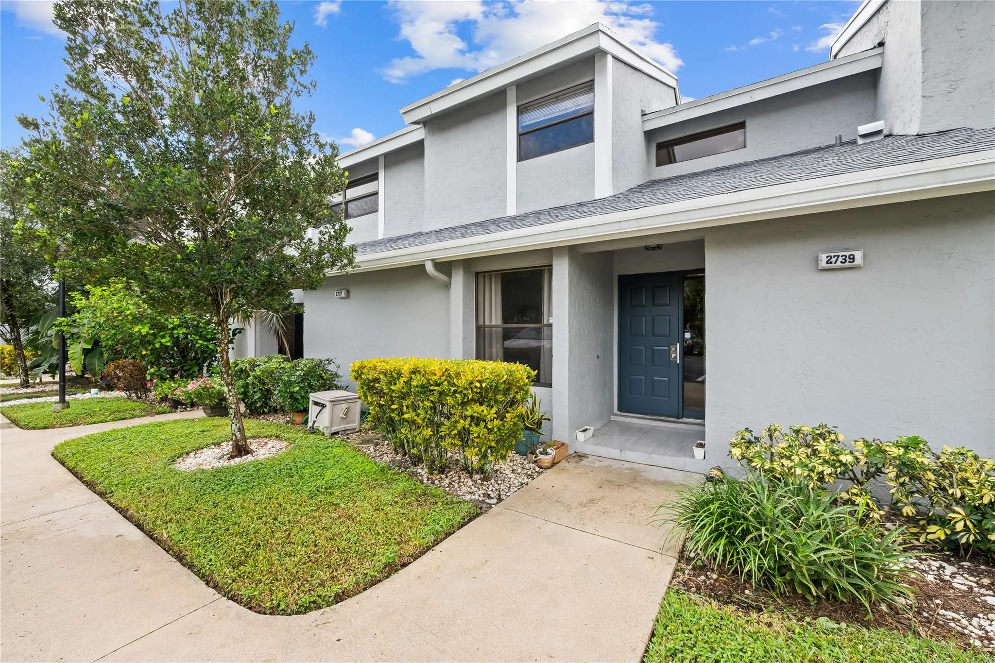 2739 NW 42nd Ave