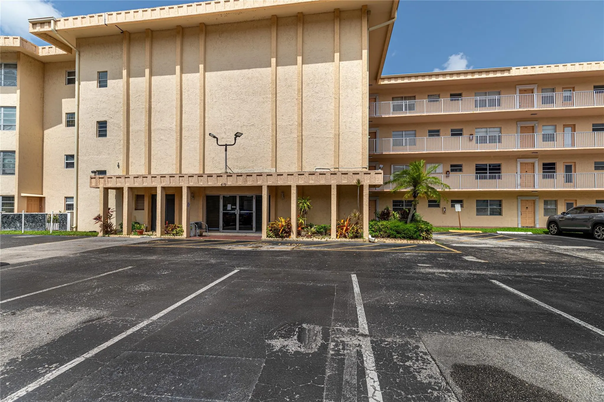 4151 NW 41st St, #308
