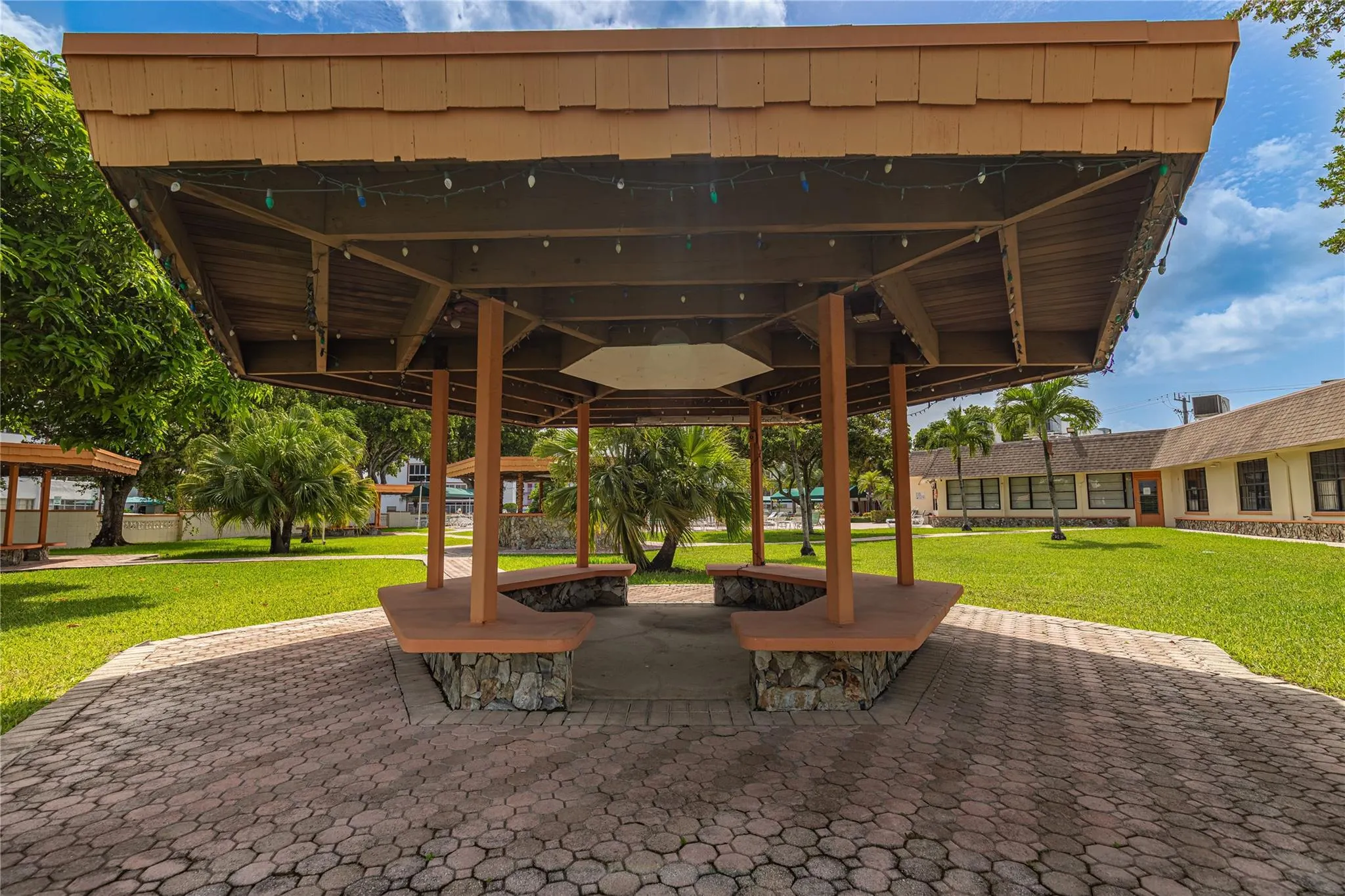 4151 NW 41st St, #308