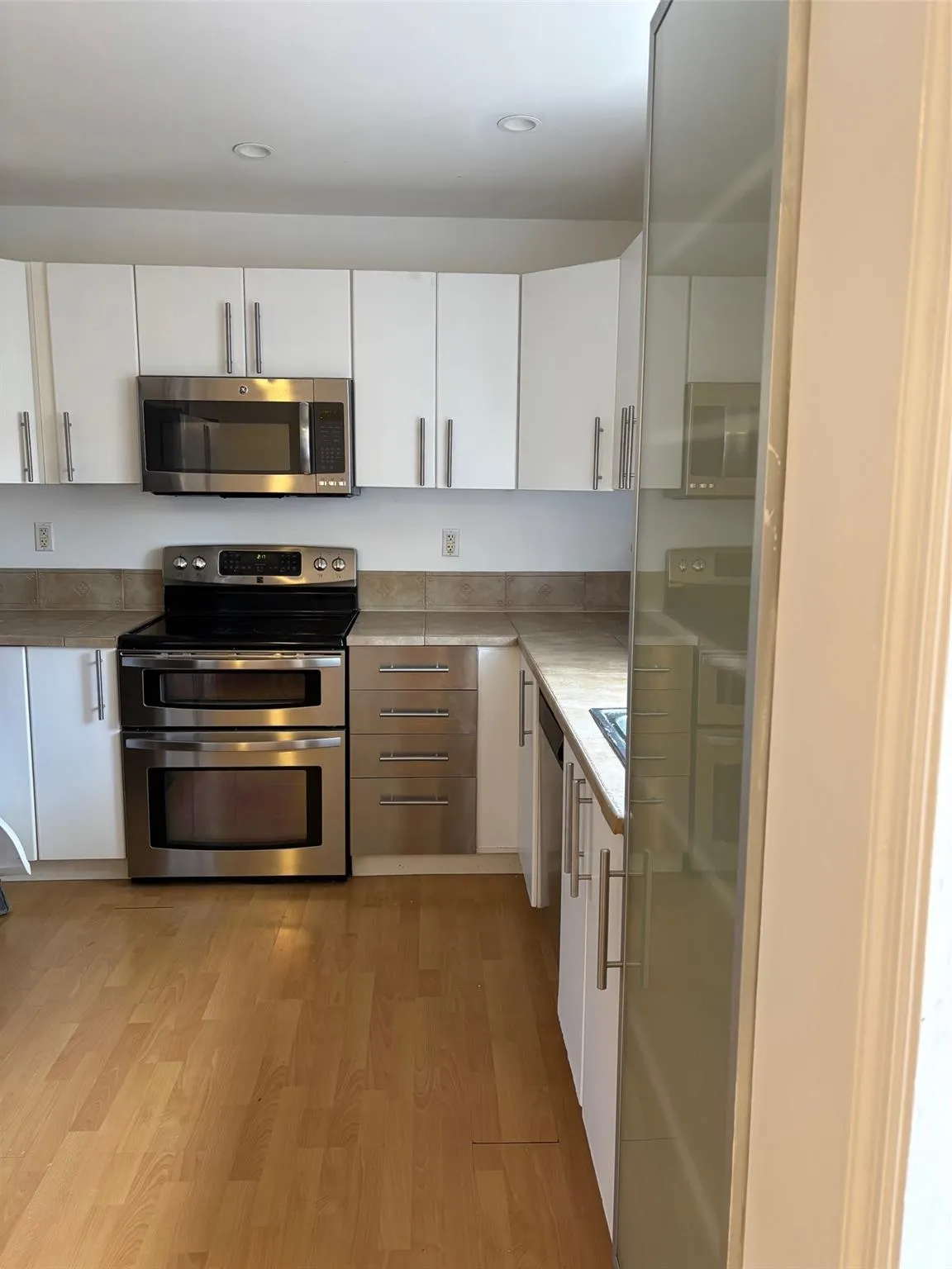 1637 NE 5th St, #2