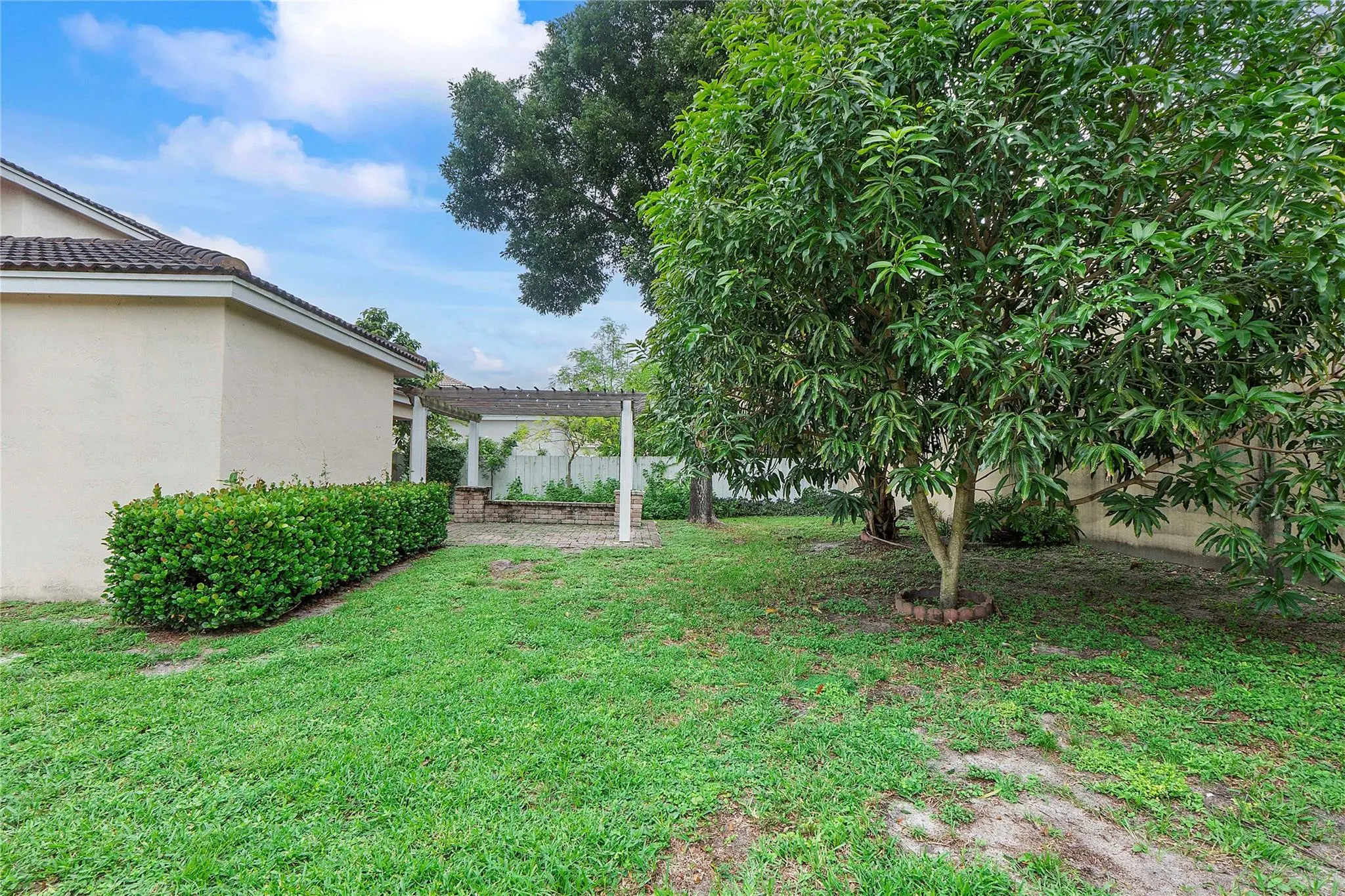 4024 NW 62nd Ct