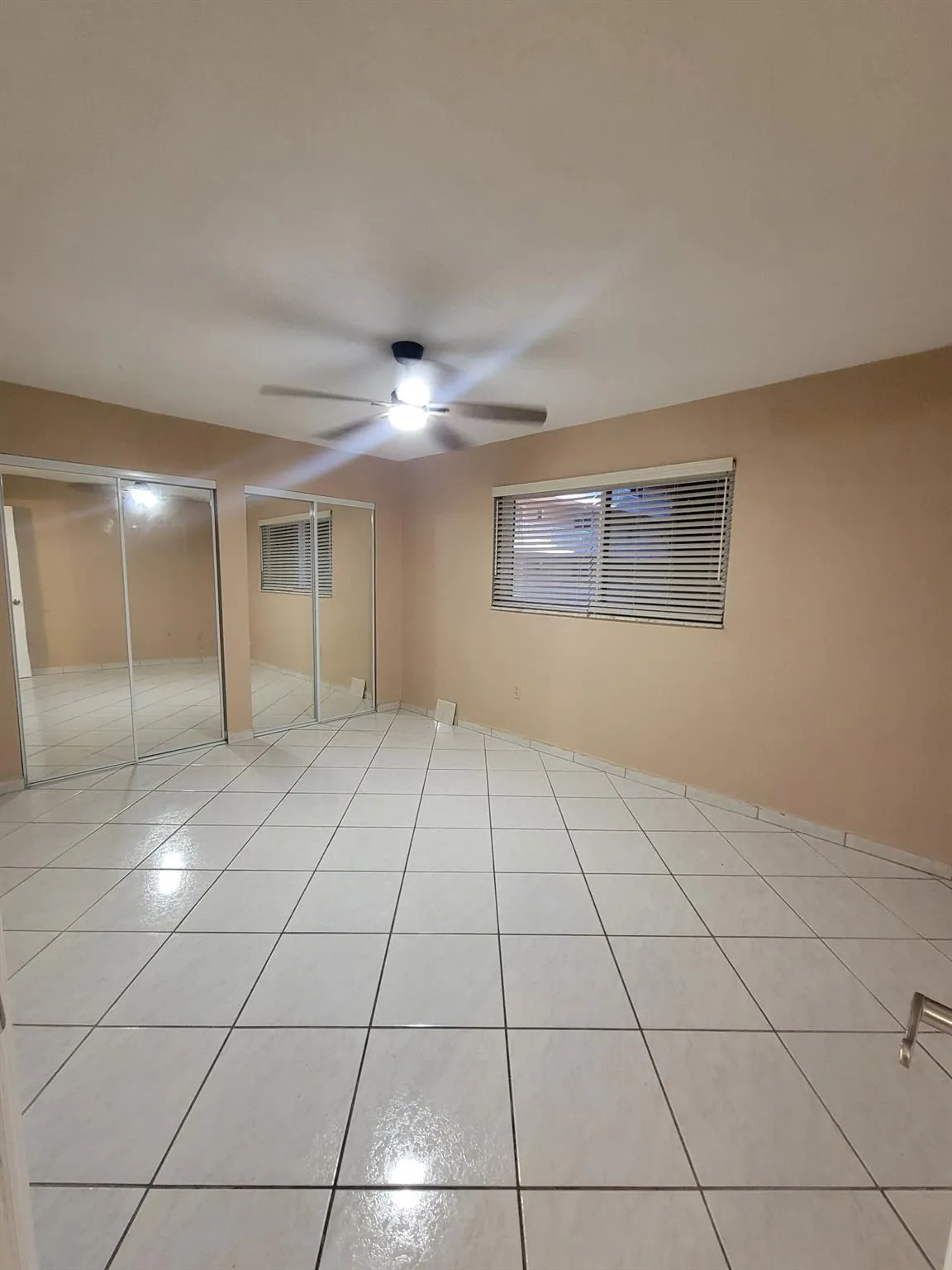 1890 W 56th St, #1113