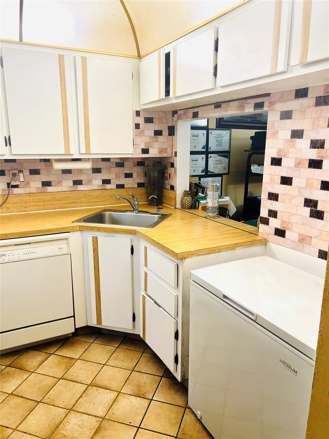 7400 NW 17th St, #205