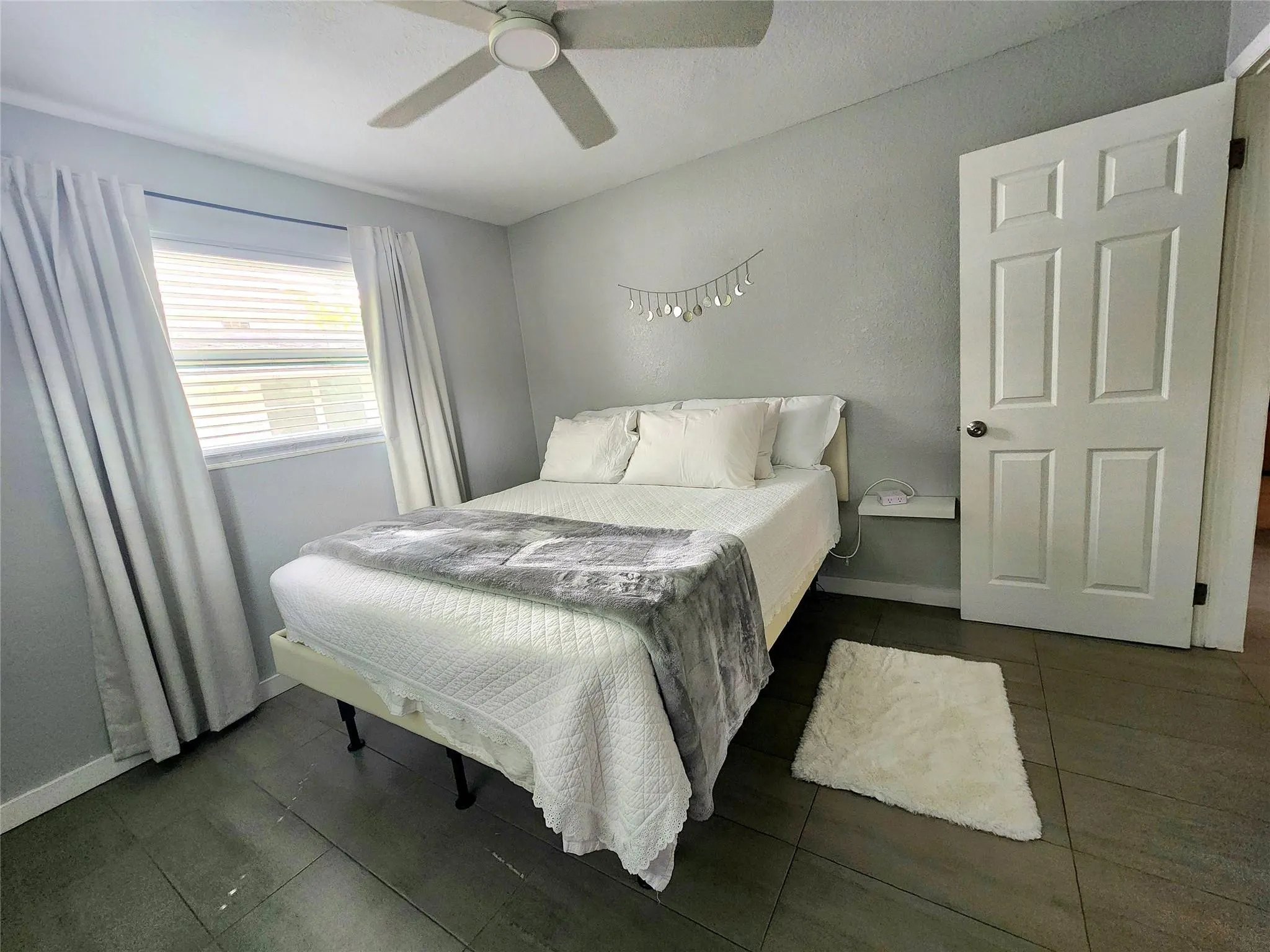 620 SW 10th St