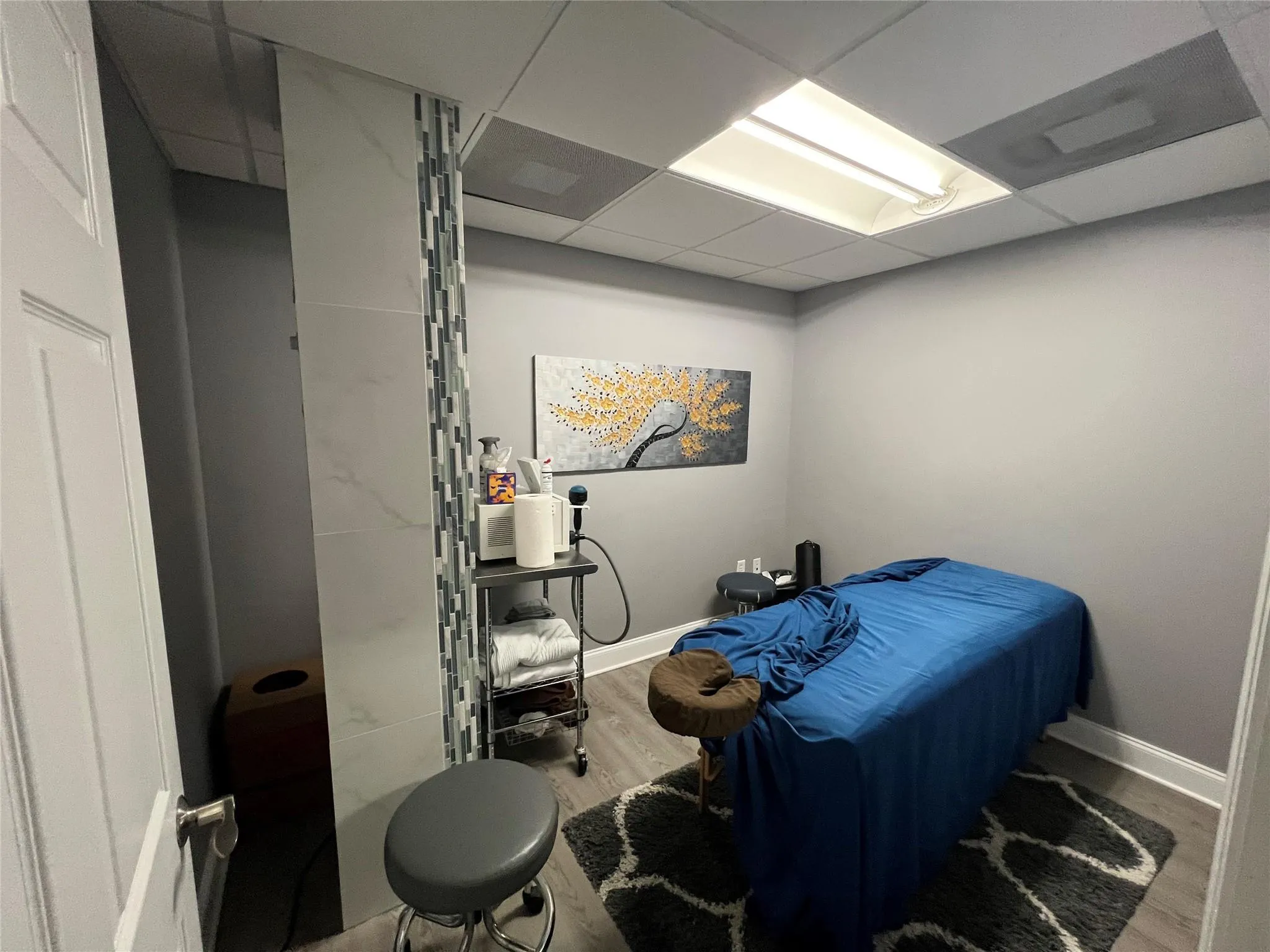 5353 N Federal Hwy, #220