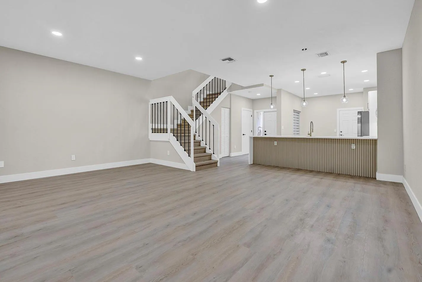 6366 Longboat Lane, #G104
