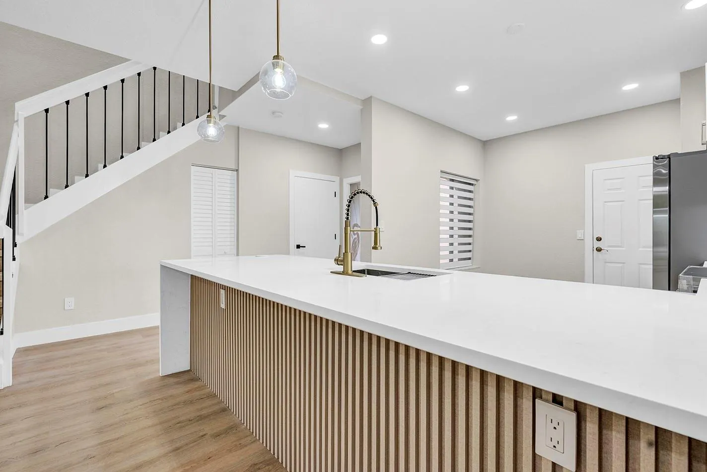 6366 Longboat Lane, #G104