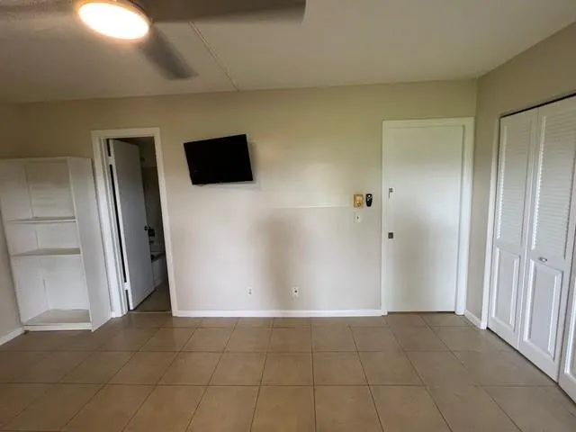 166 Newport K, #166