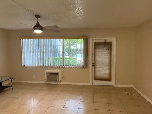 166 Newport K, #166