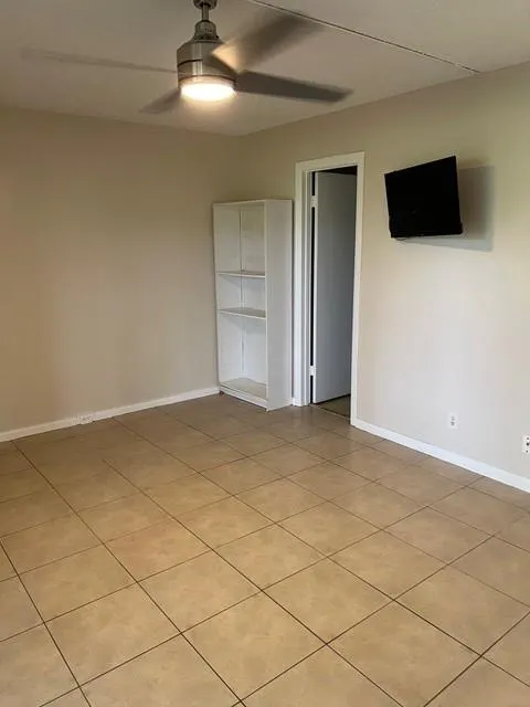 166 Newport K, #166