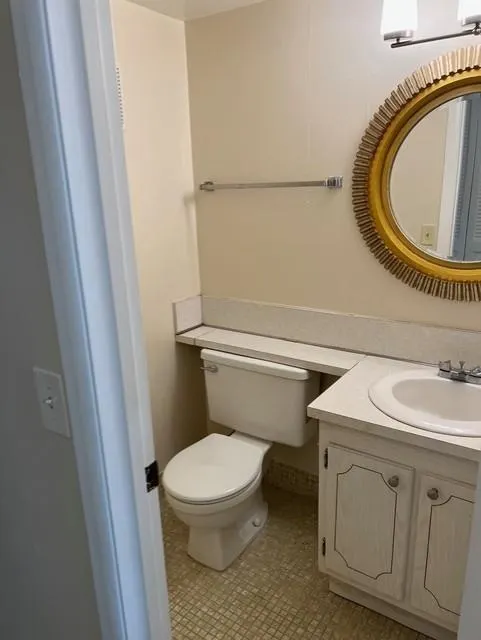 166 Newport K, #166