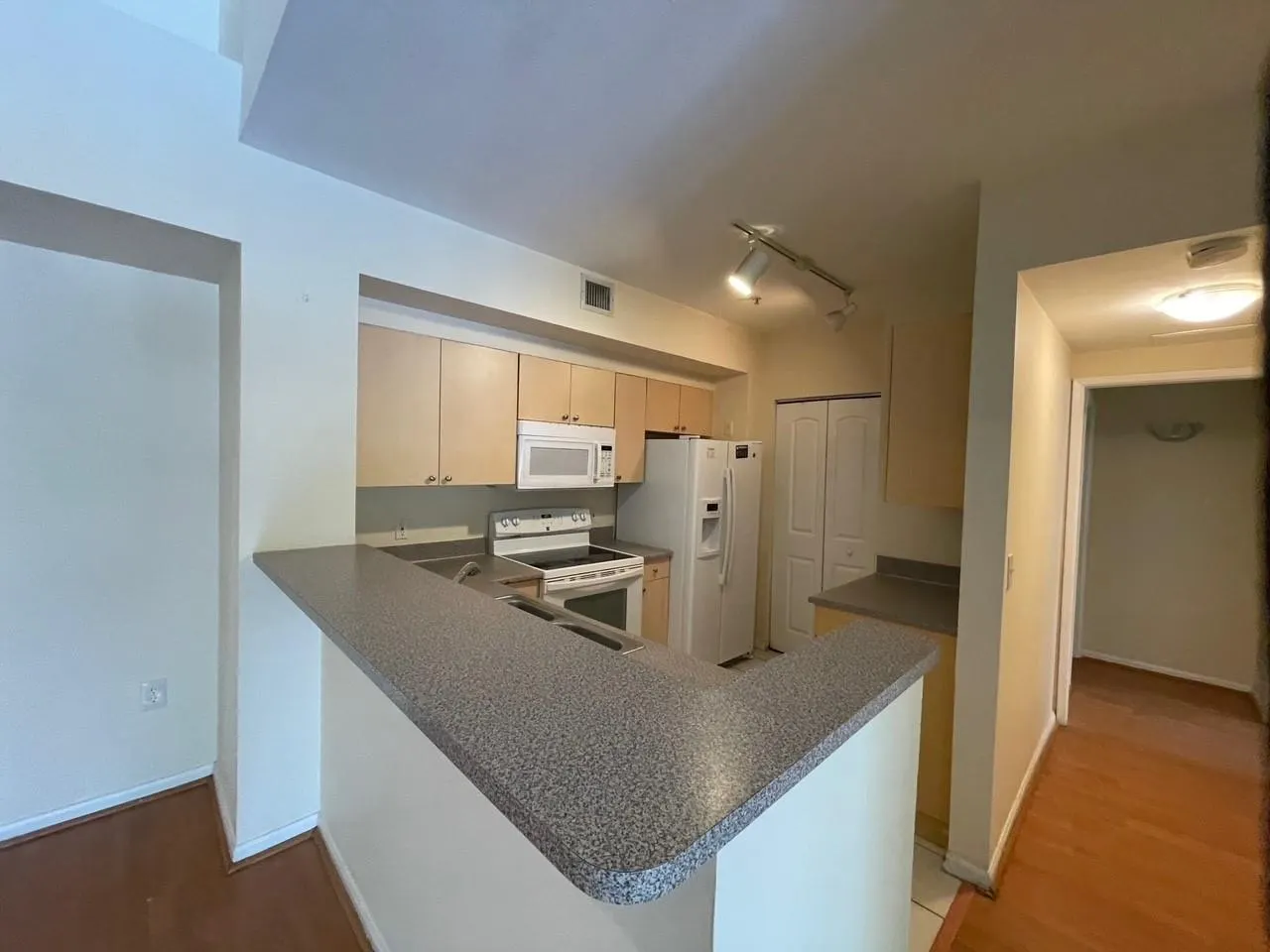 7970 N NOB HILL RD, #304