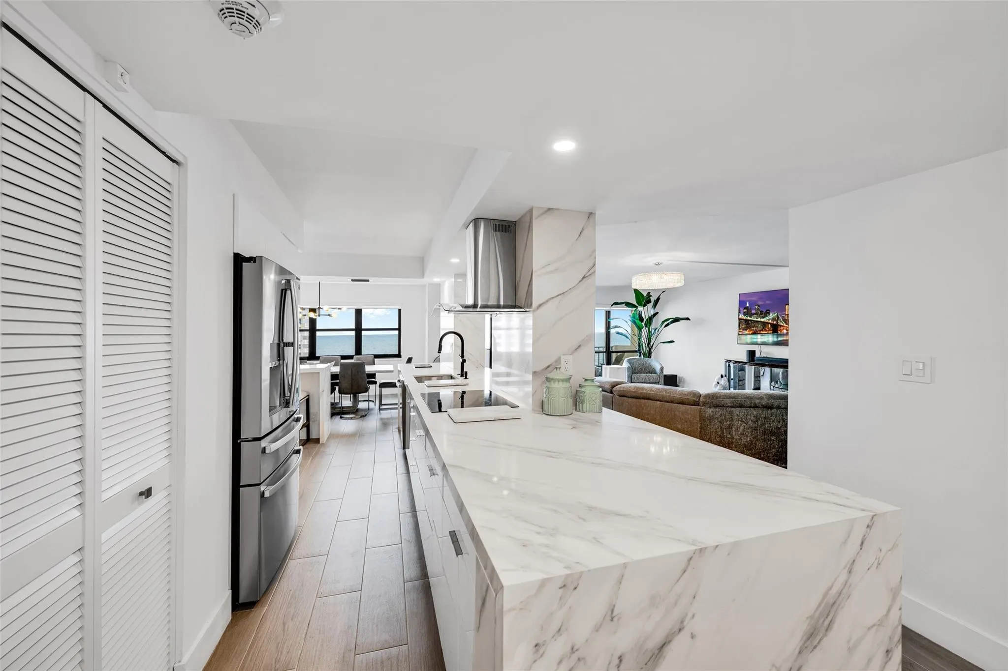 5100 N Ocean Blvd, #1016