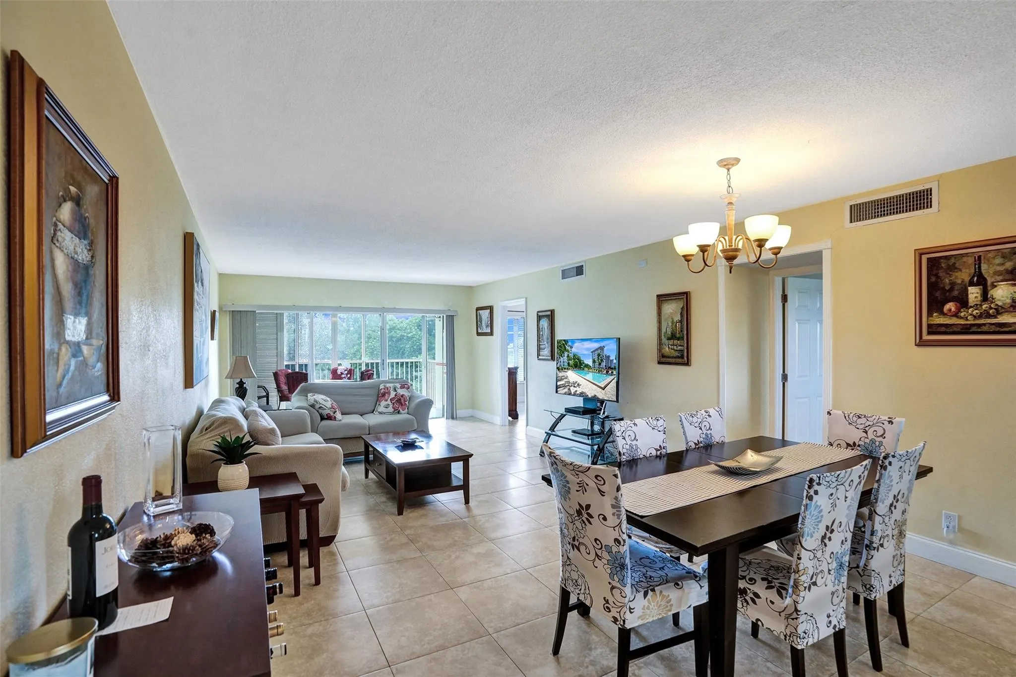3250 N Palm Aire Dr, #607