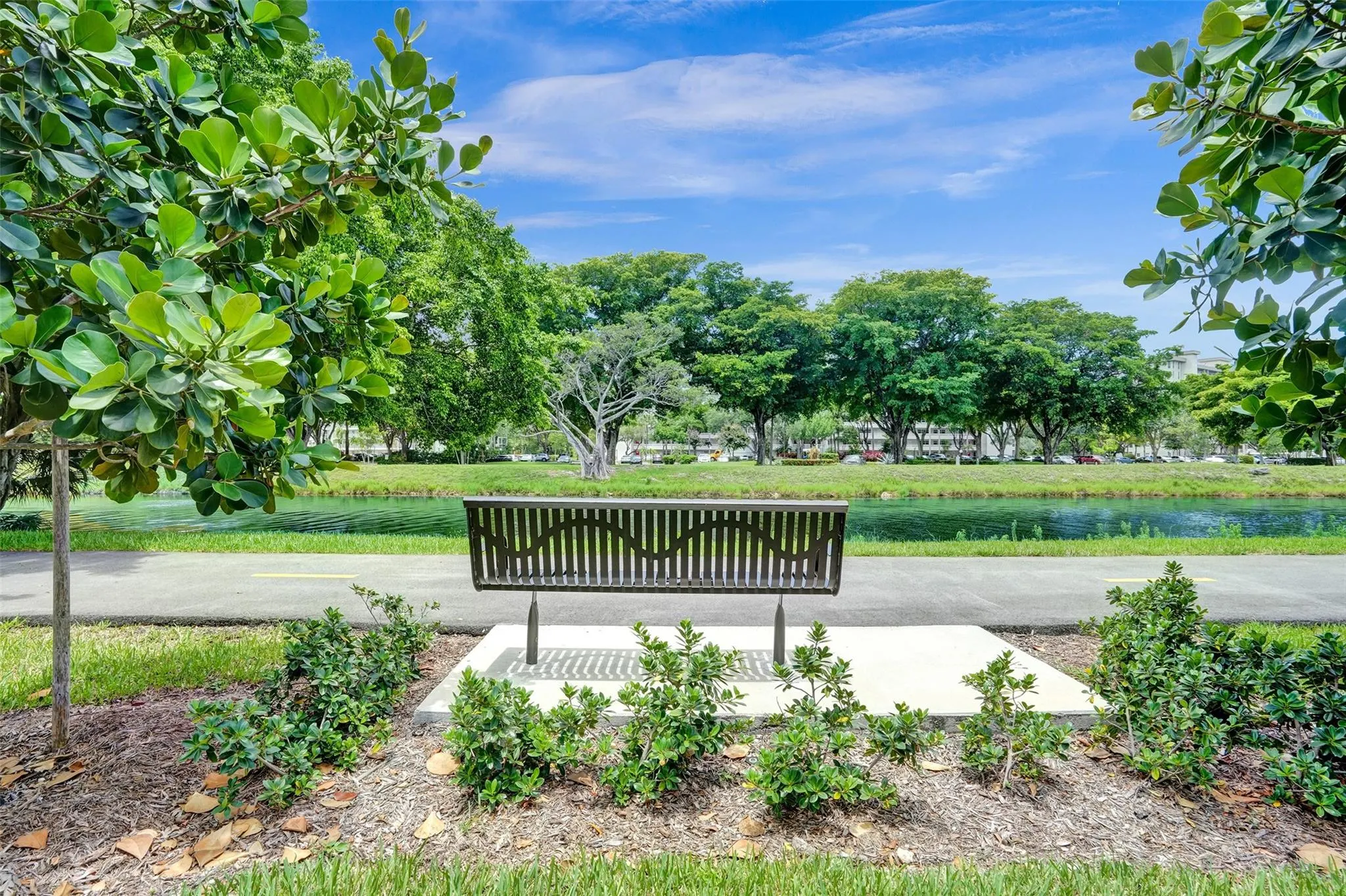 3250 N Palm Aire Dr, #607