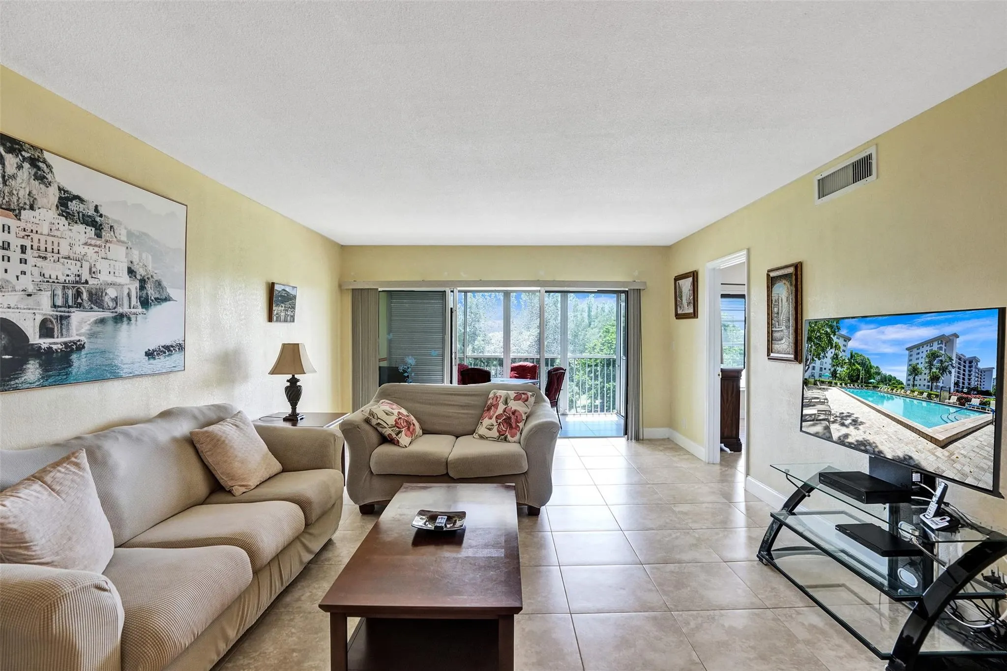 3250 N Palm Aire Dr, #607