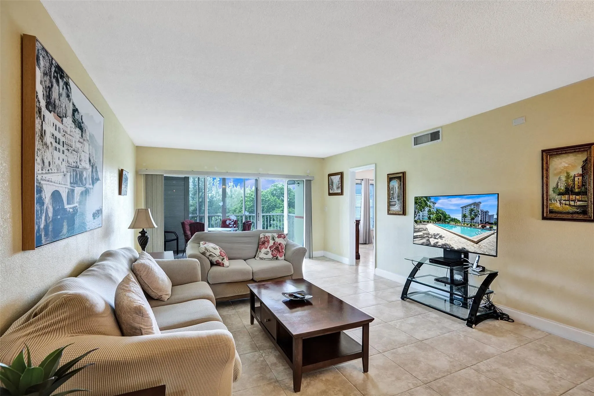 3250 N Palm Aire Dr, #607