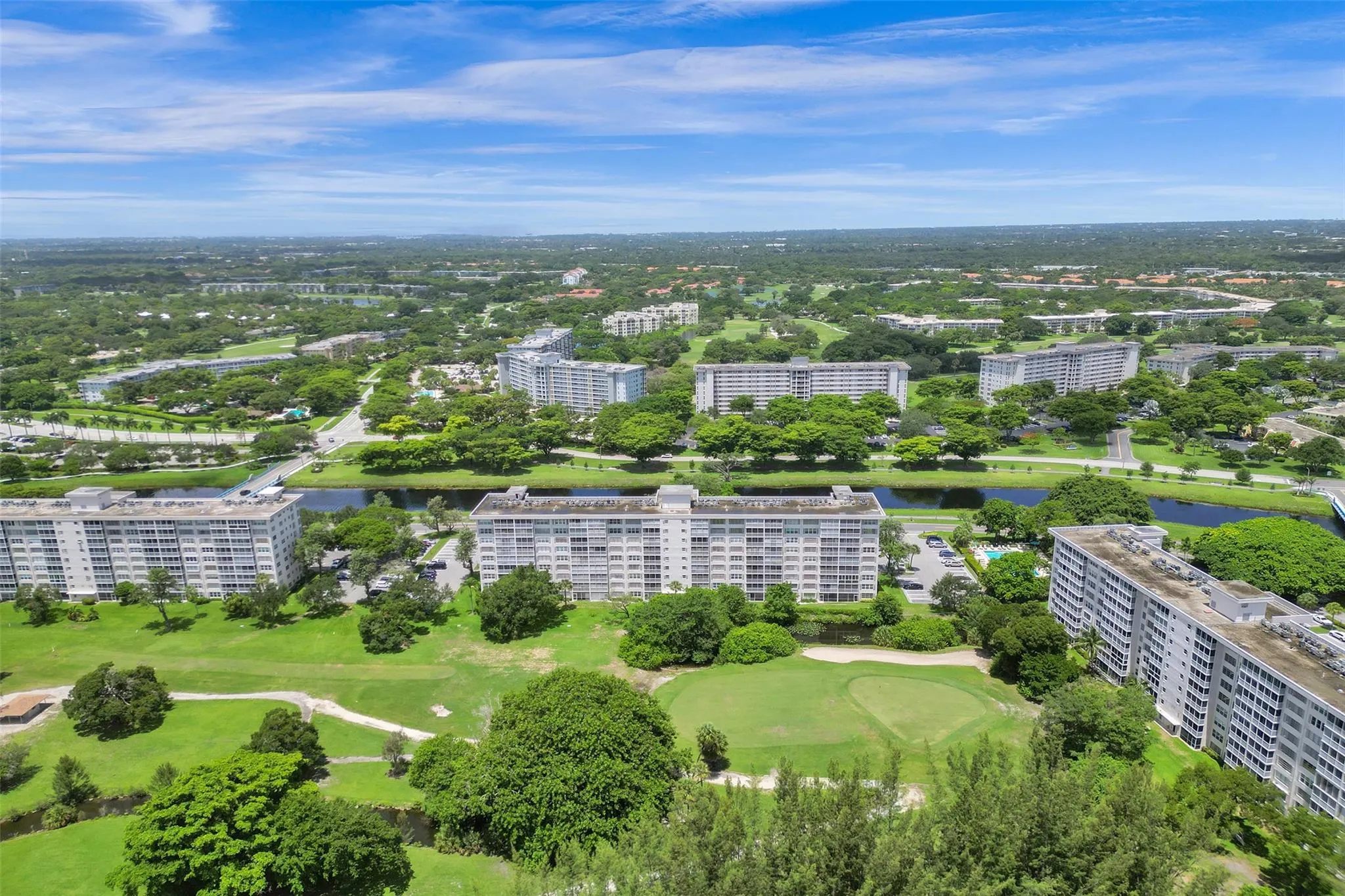 3250 N Palm Aire Dr, #607