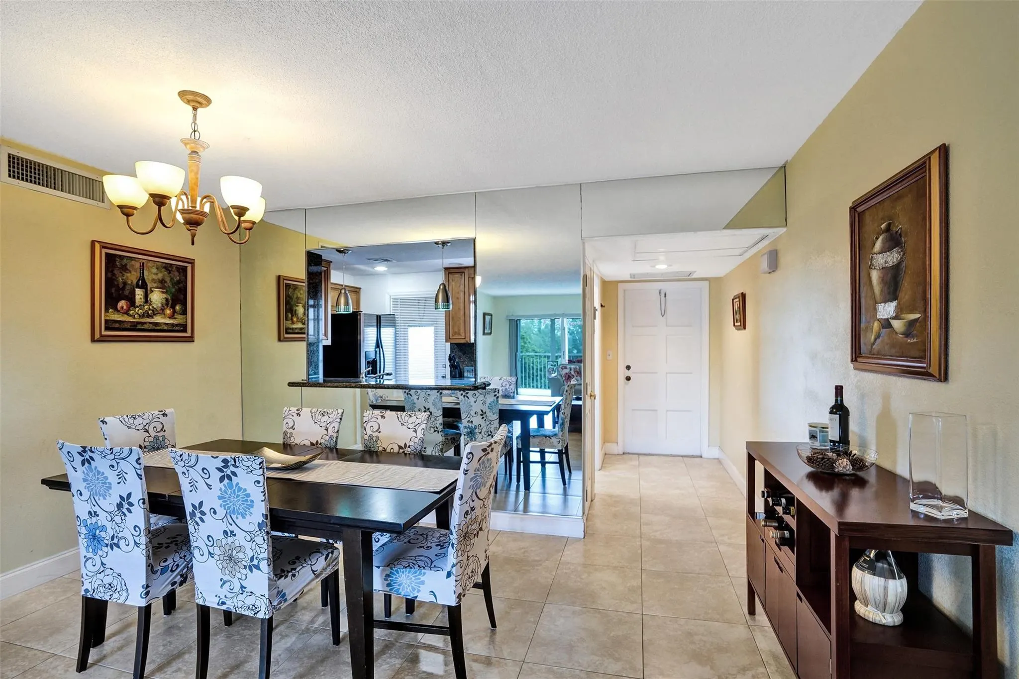 3250 N Palm Aire Dr, #607