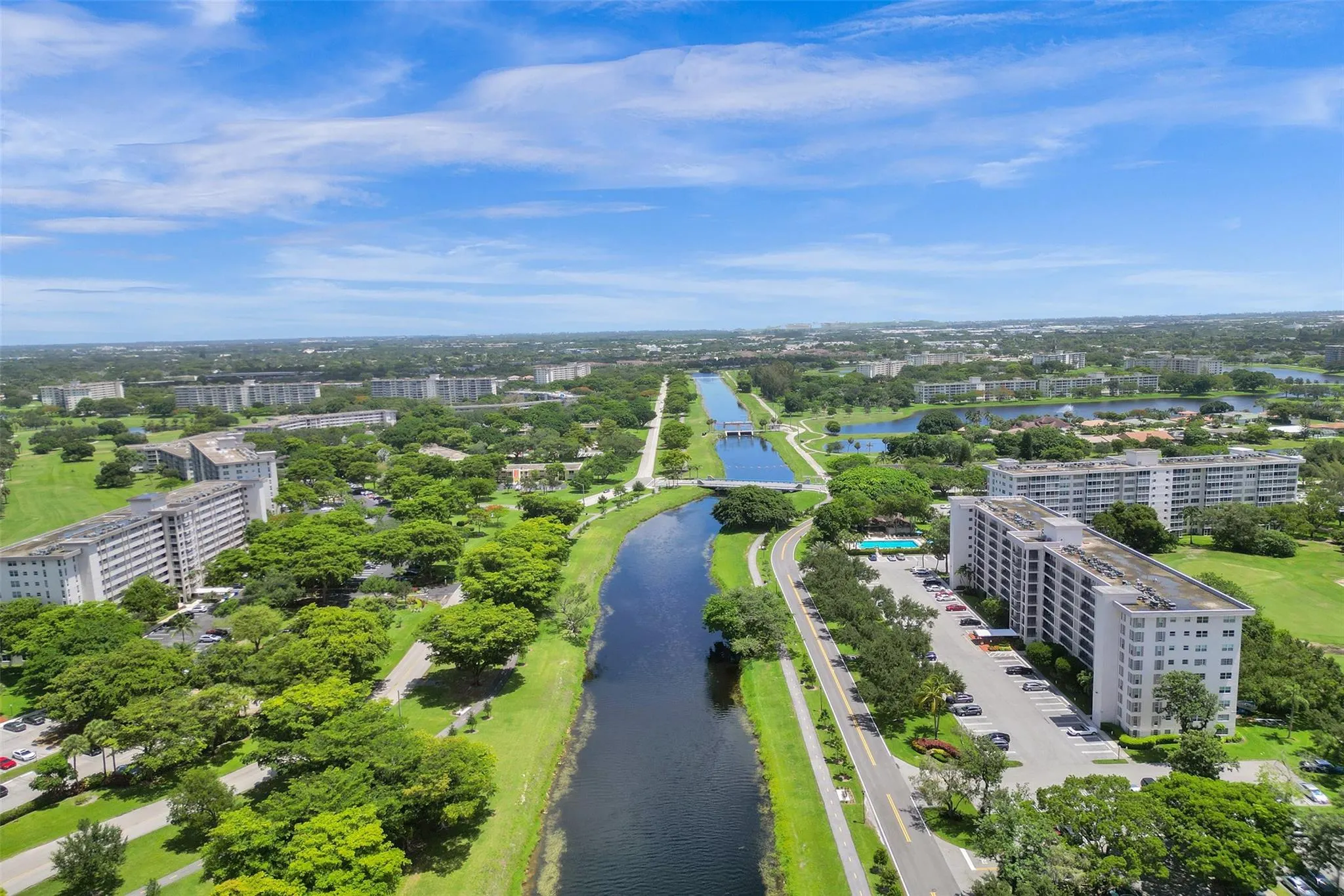 3250 N Palm Aire Dr, #607