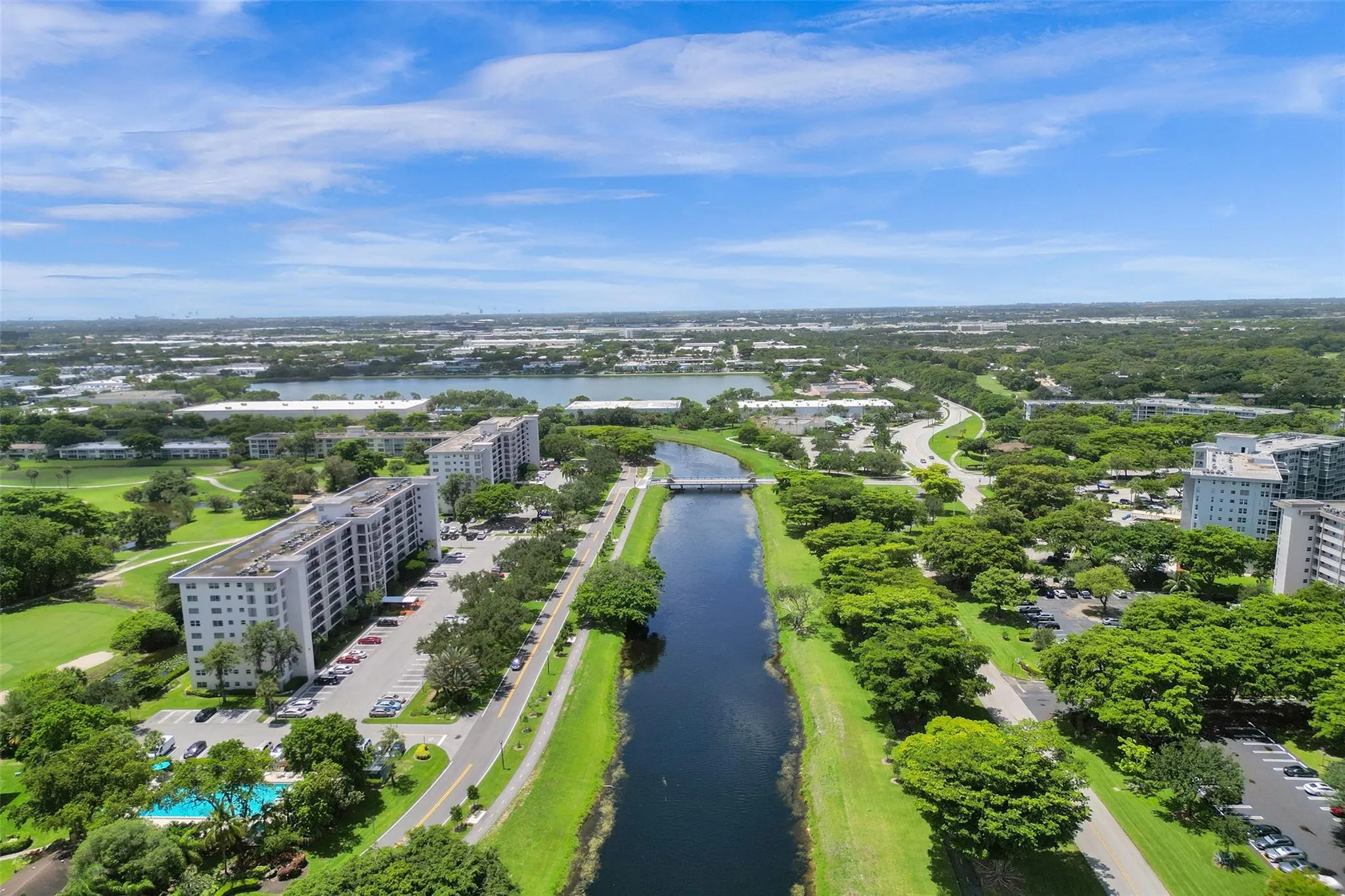 3250 N Palm Aire Dr, #607