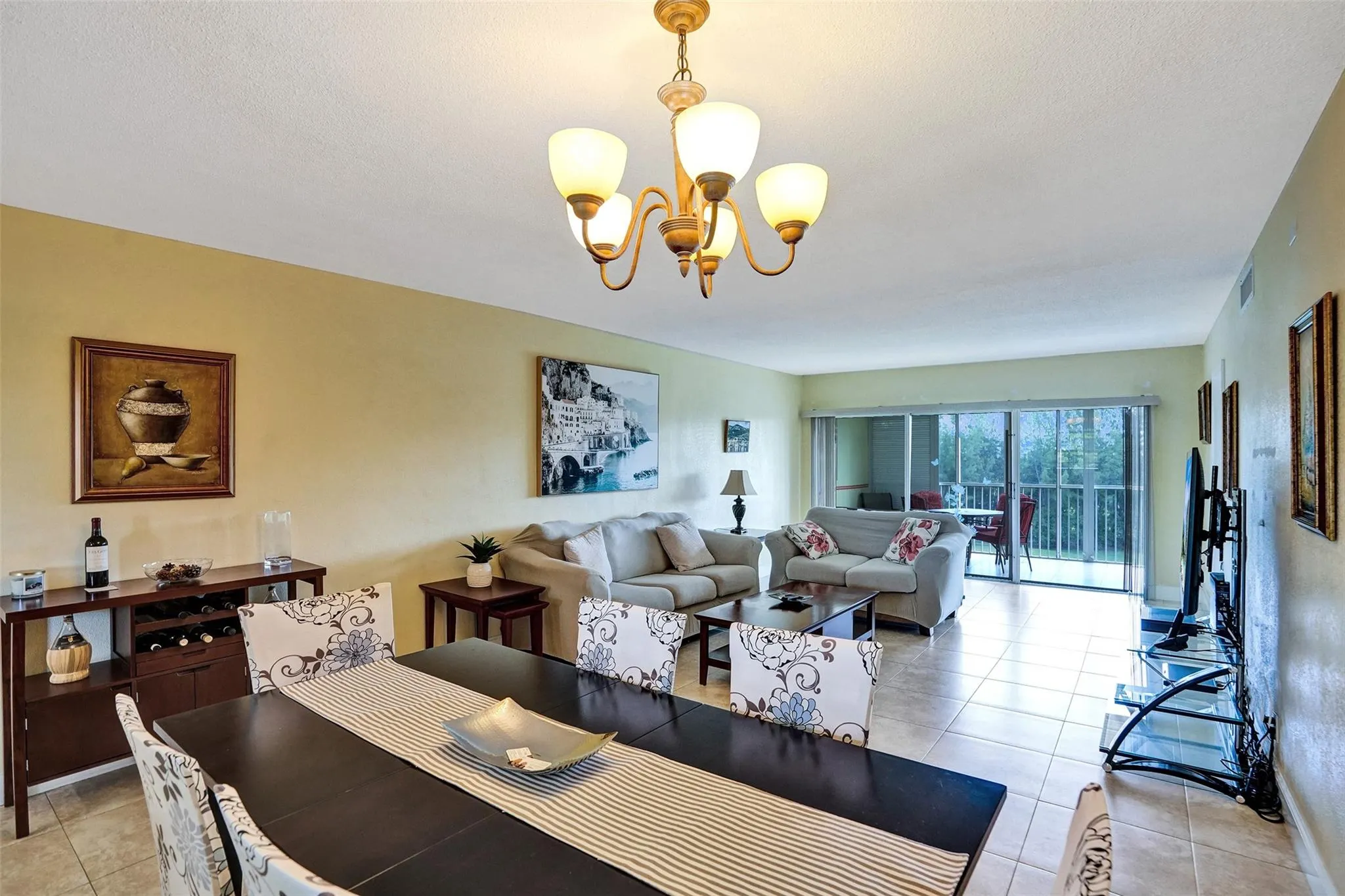 3250 N Palm Aire Dr, #607