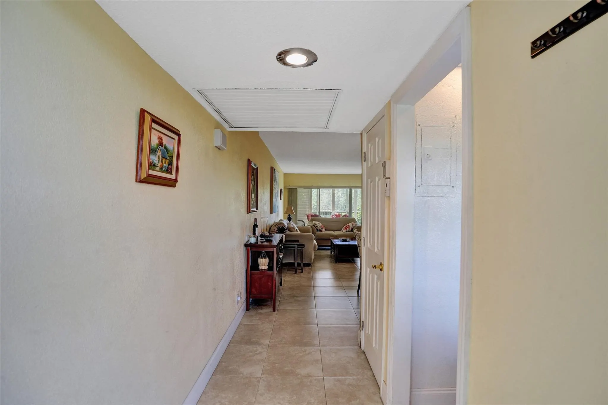 3250 N Palm Aire Dr, #607