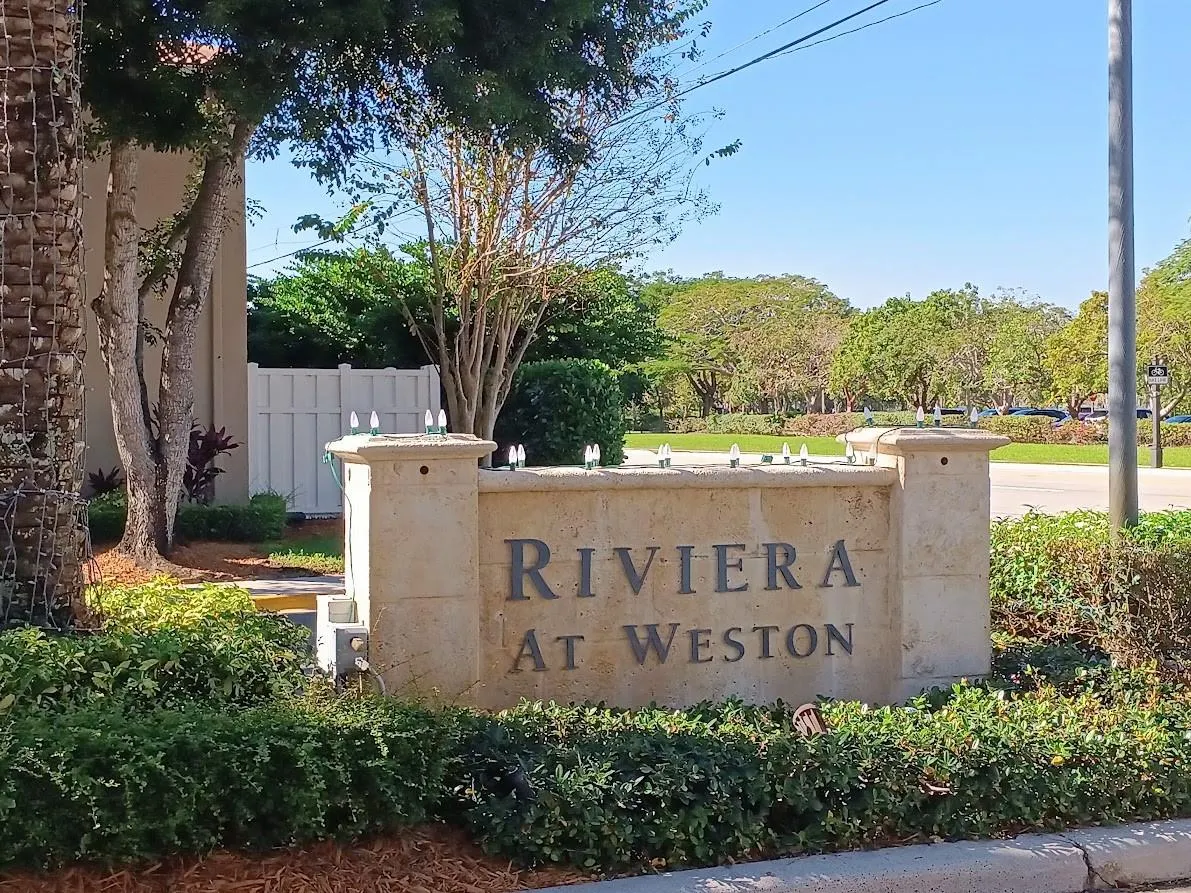 150 Riviera Cir