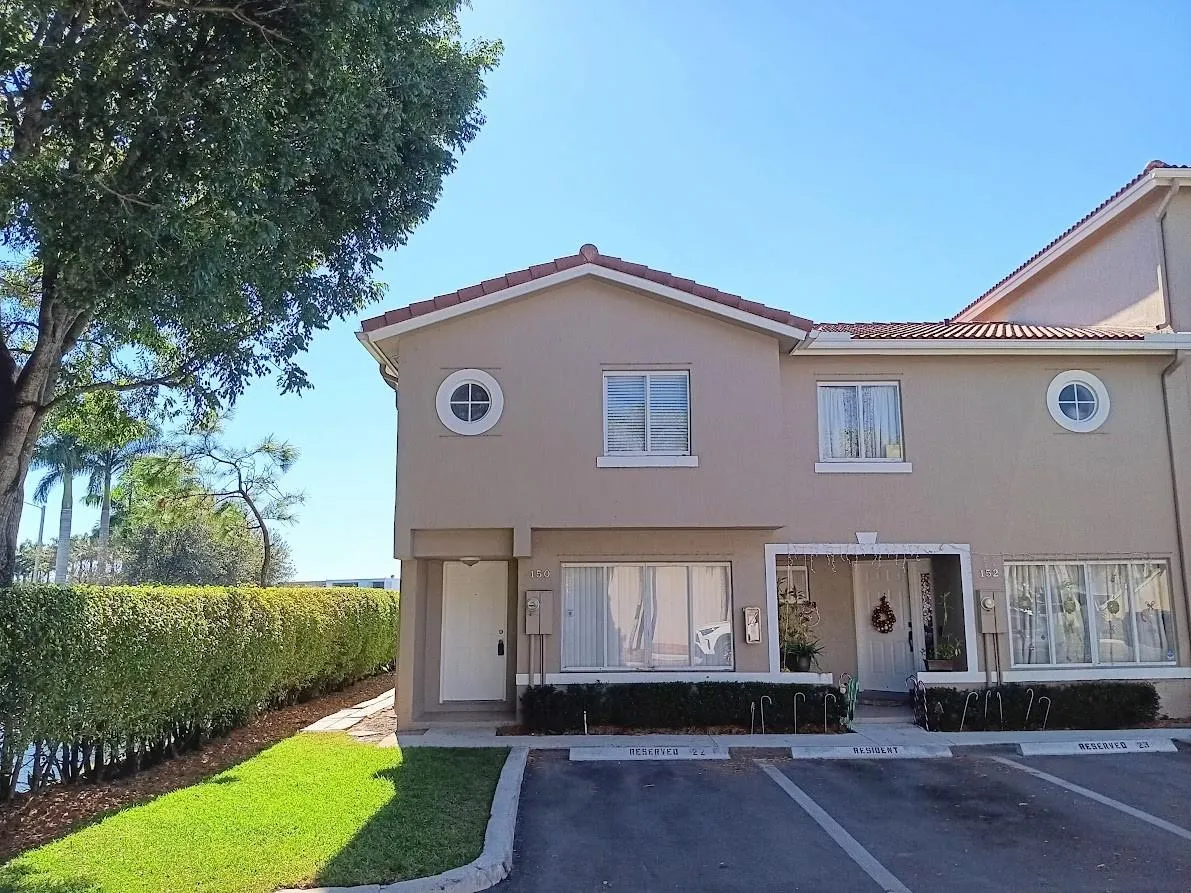 150 Riviera Cir