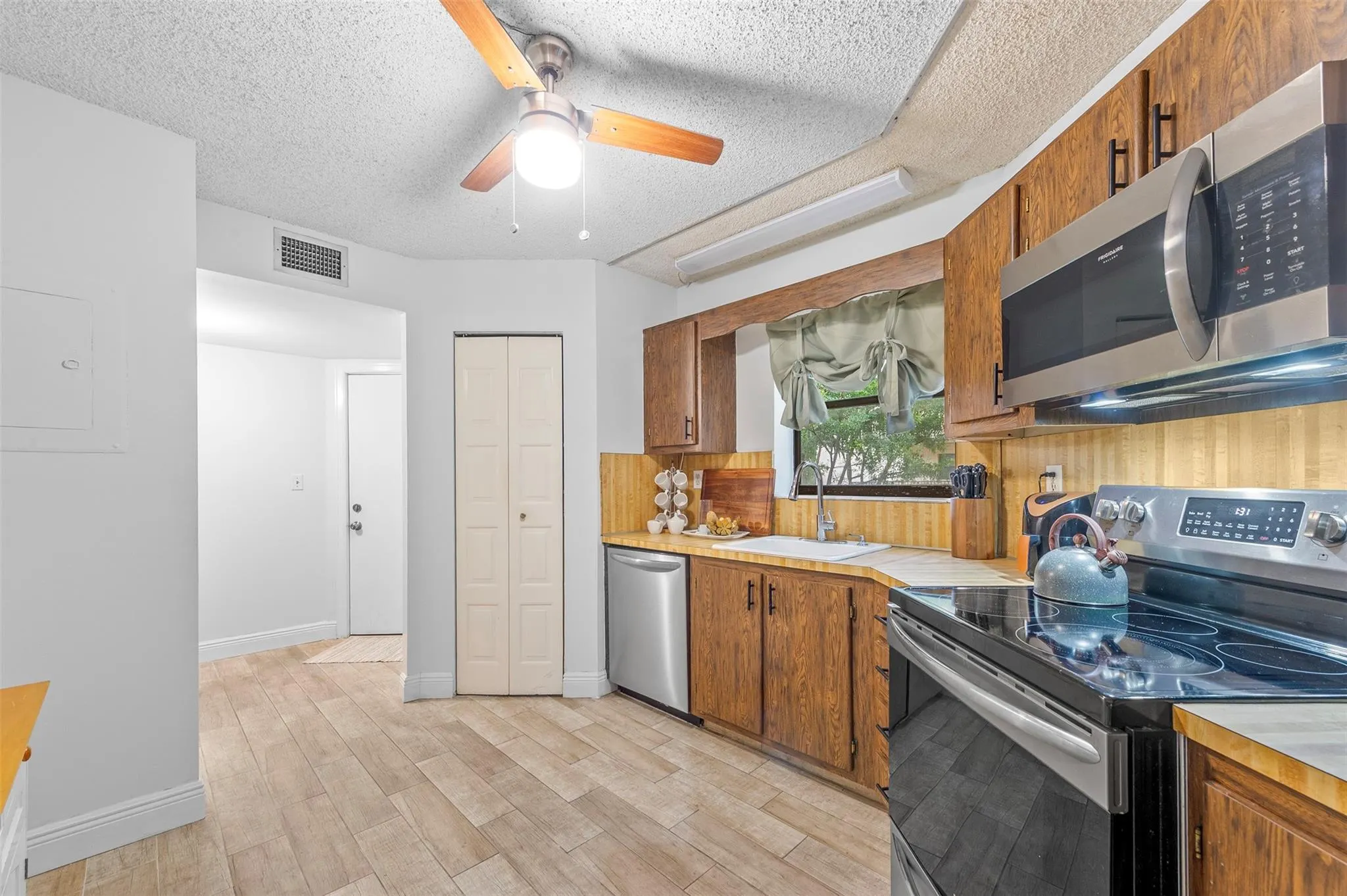 6755 W Broward Blvd, #309