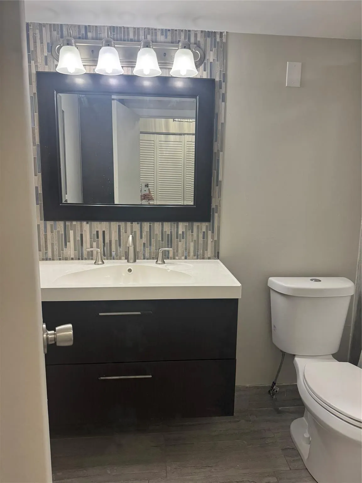 490 N Laurel Dr, #8A