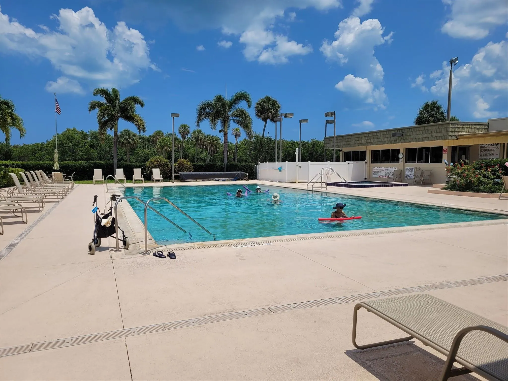 6 Vista Gardens Trl, #201