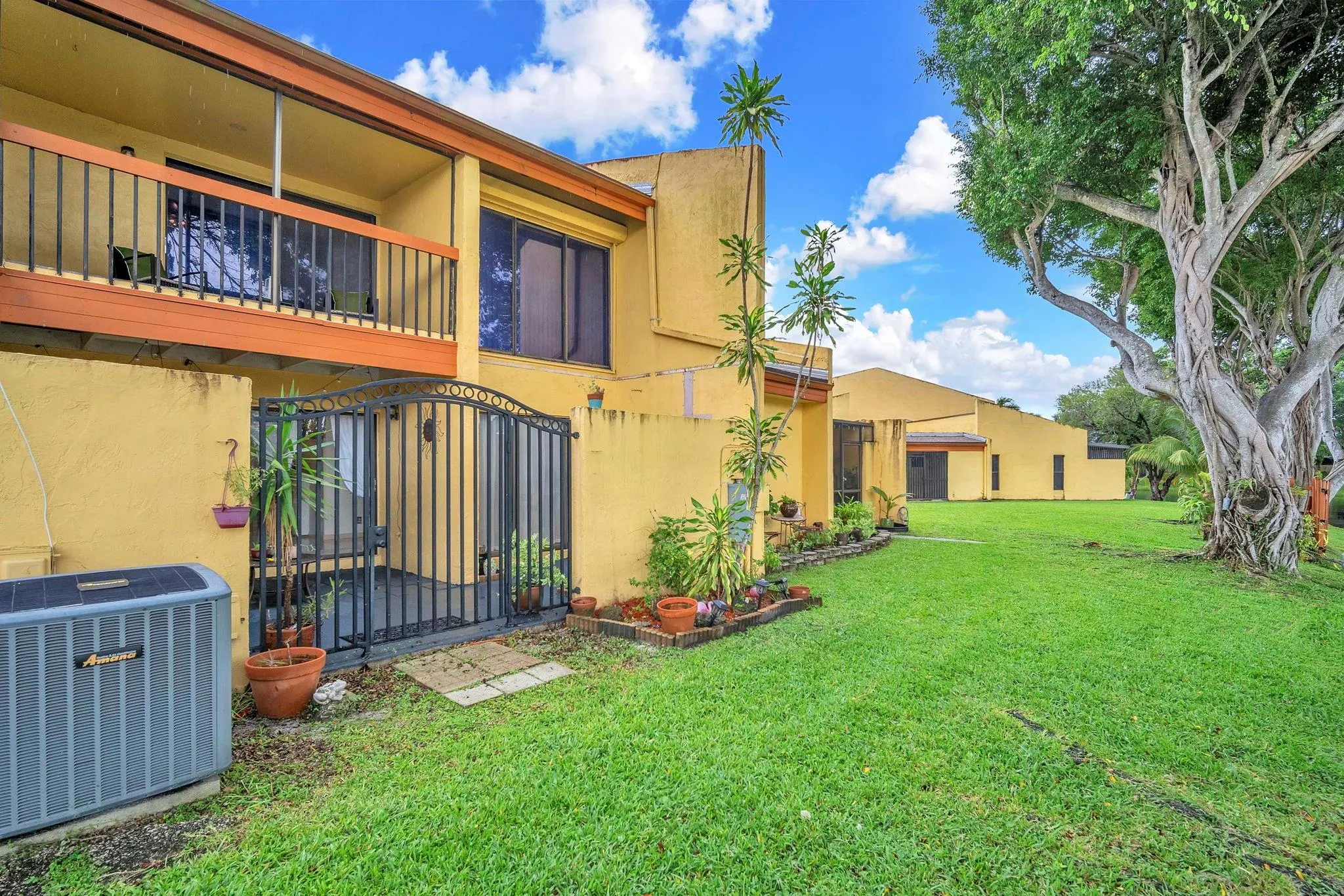 1550 NW 93rd Ave, #297
