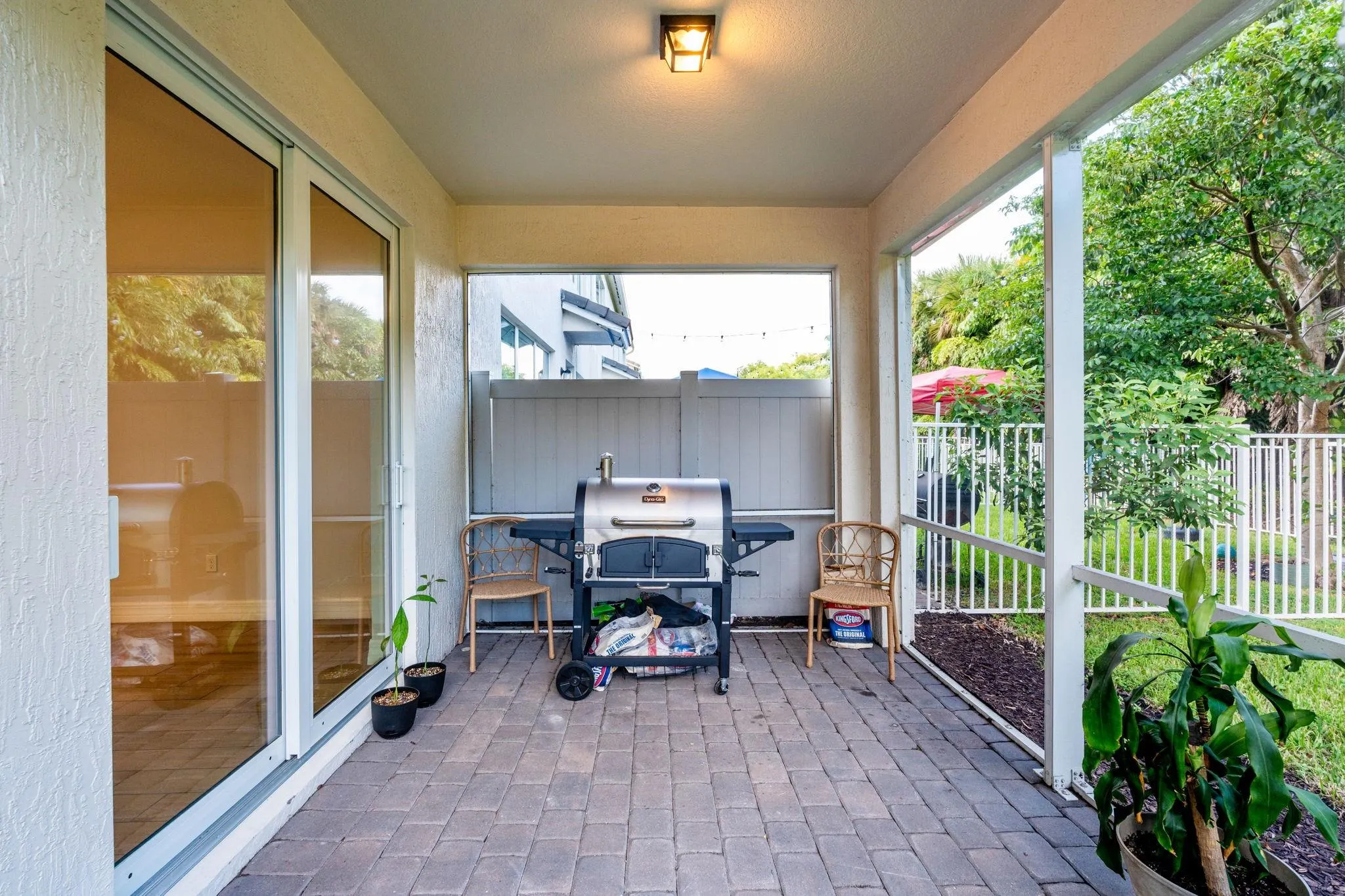 1595 Evergreen Ter