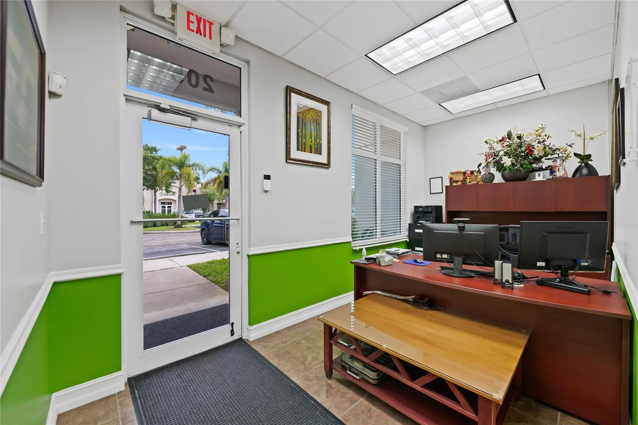 5497 Wiles Rd, #205