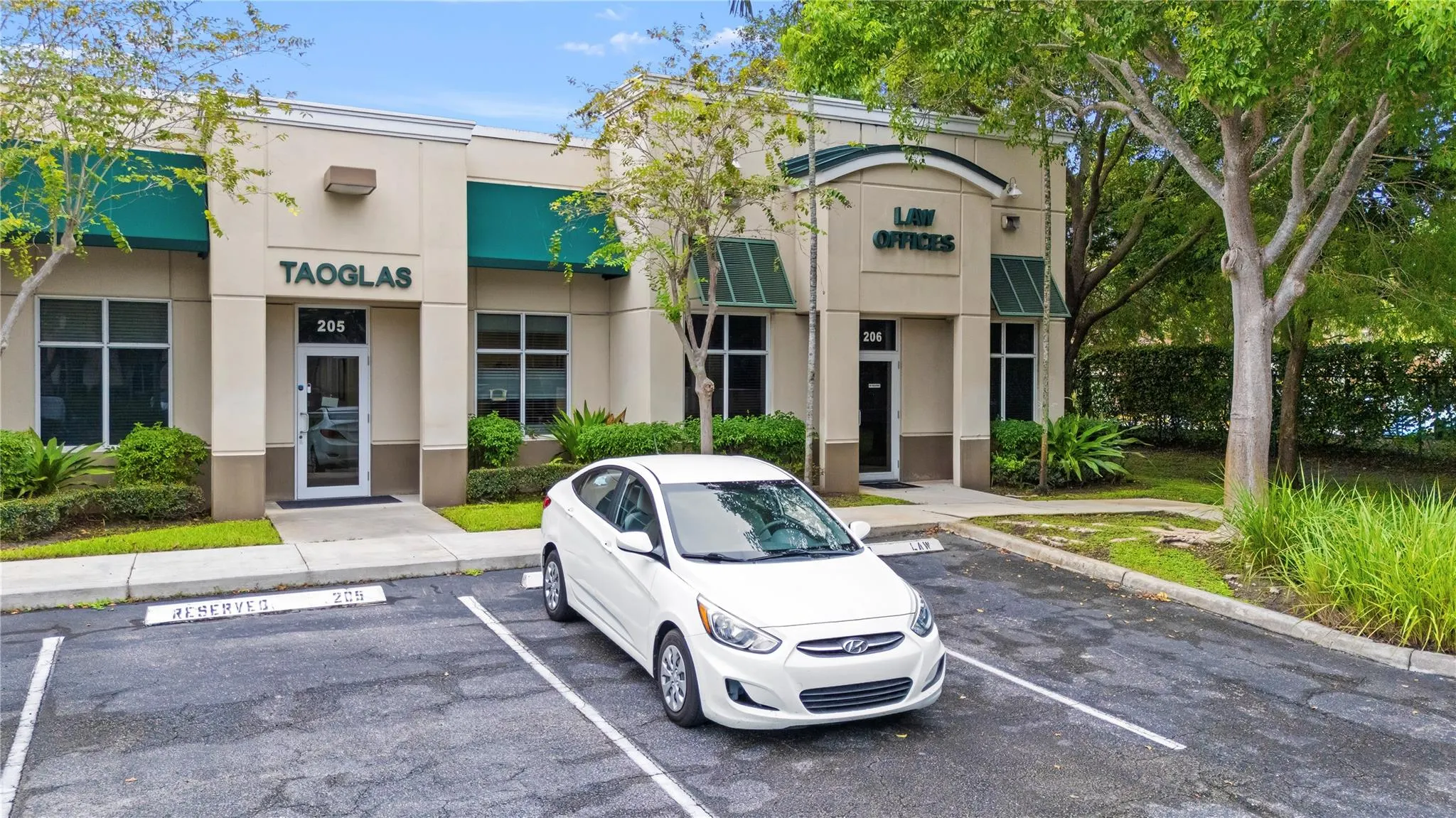5497 Wiles Rd, #205