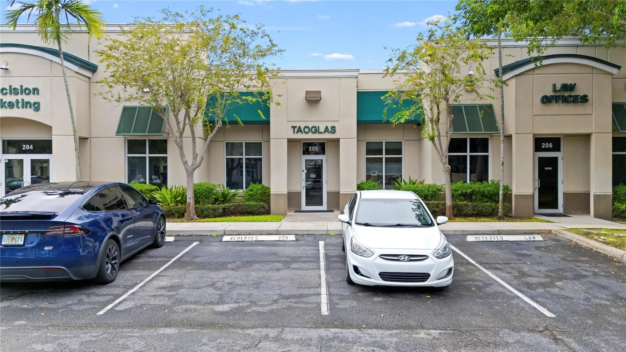 5497 Wiles Rd, #205